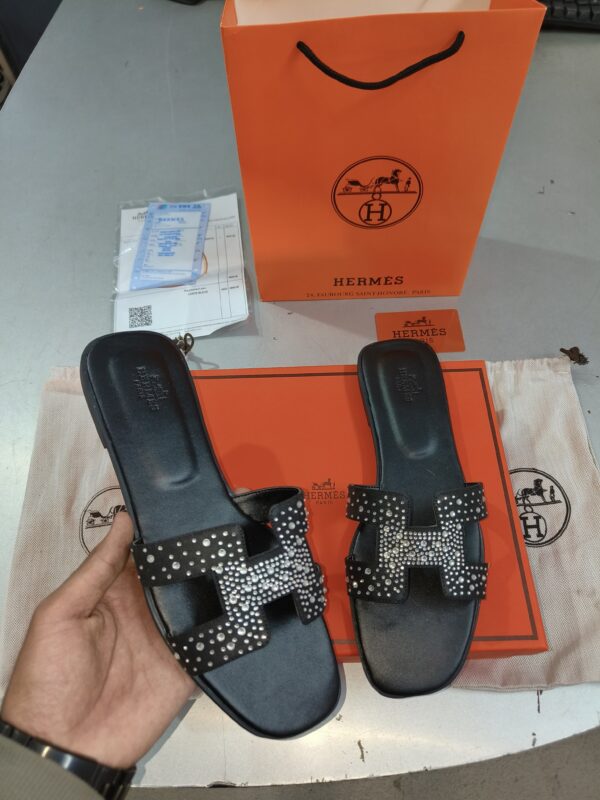 FIRST COPY HERMES ORAN SANDALS (black) FOR WOMENS - Image 3