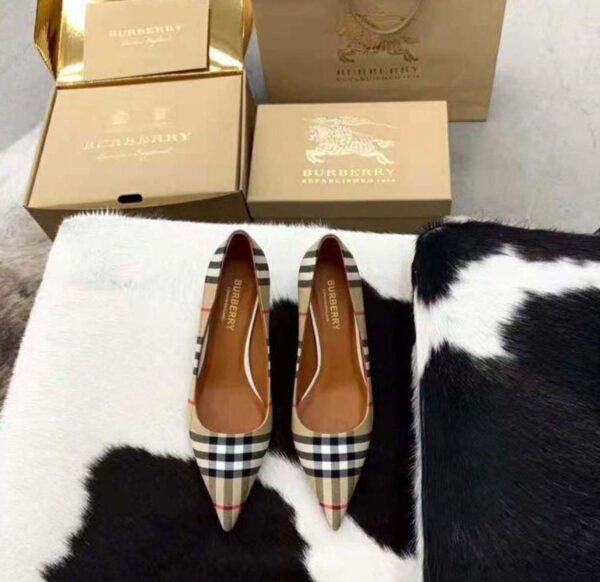 FIRST  COPY Burberry Pumps FOR LADIES - Image 2