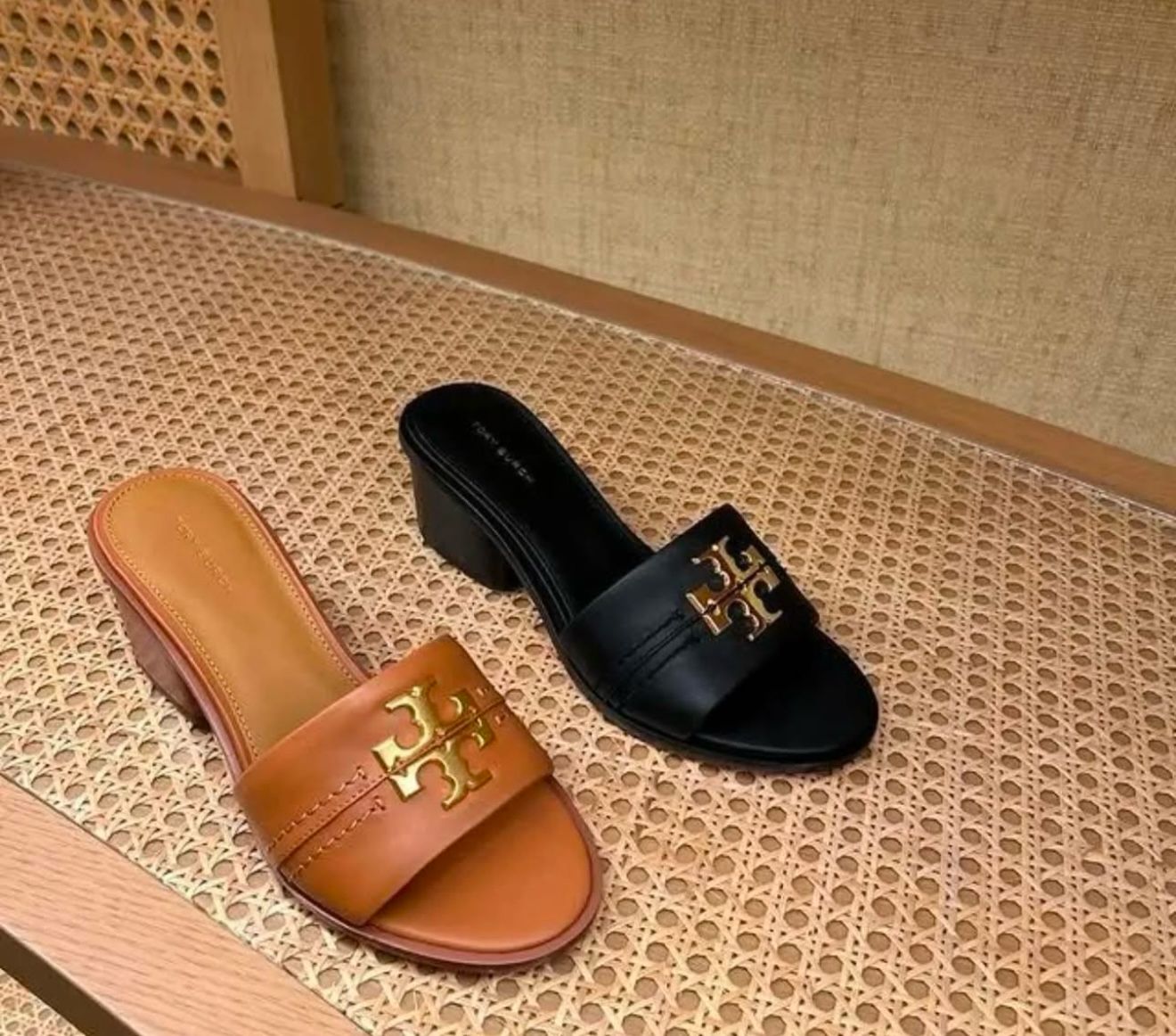 FIRST COPY TORY BURCH HEELS FOR WOMEN - Image 4