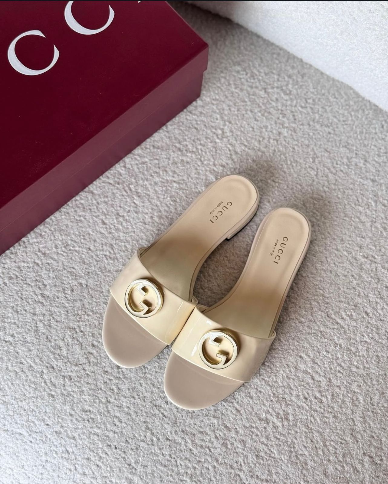 premium quality GUCCI FLATS for her - Image 7