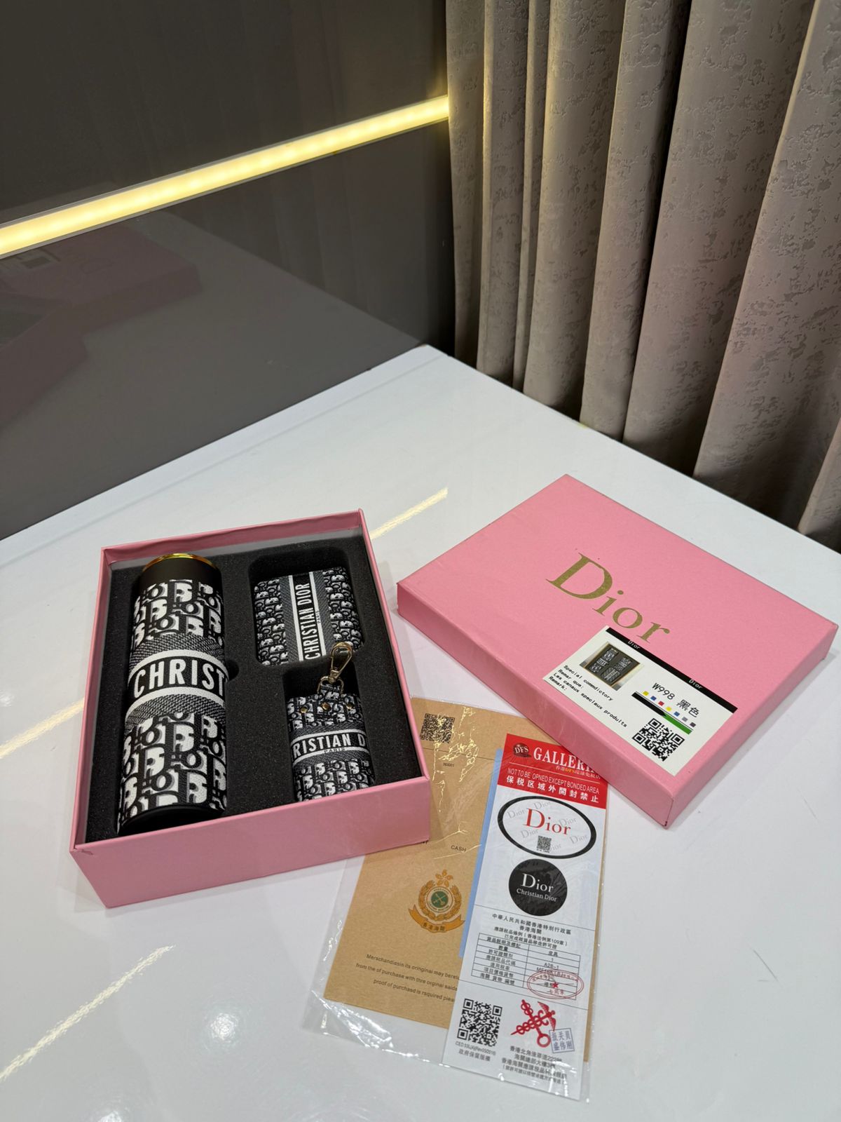 FIRST COPY CHRISTIAN DIOR SET THERMOS & KEY HOLDER & CARD HOLDER - Image 2