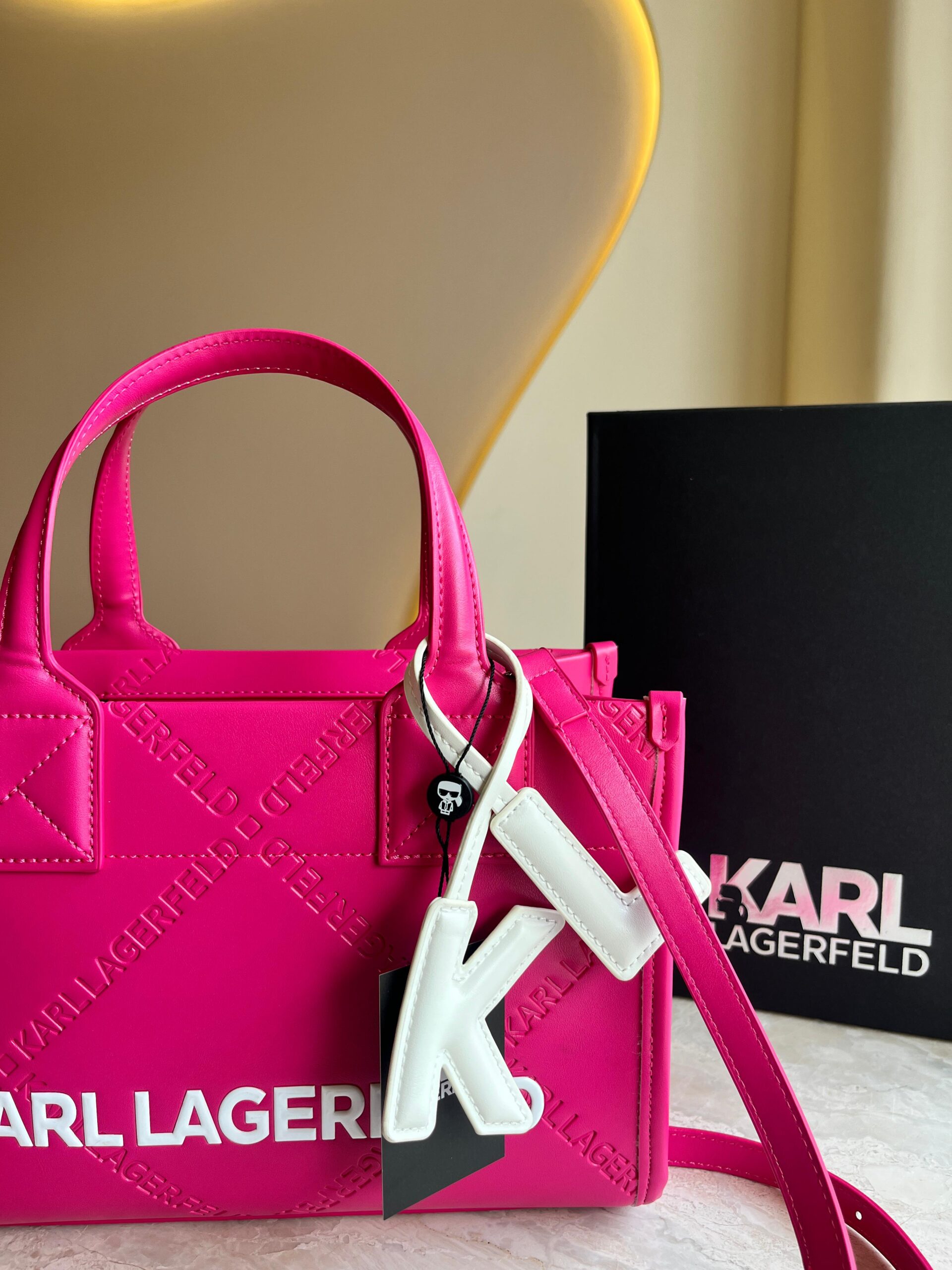 FIRST COPY KARL LAGERFELD KSQUARE EMBOSSED TOTEBAG WITH OGBOX & ACCESSORIES - Image 2
