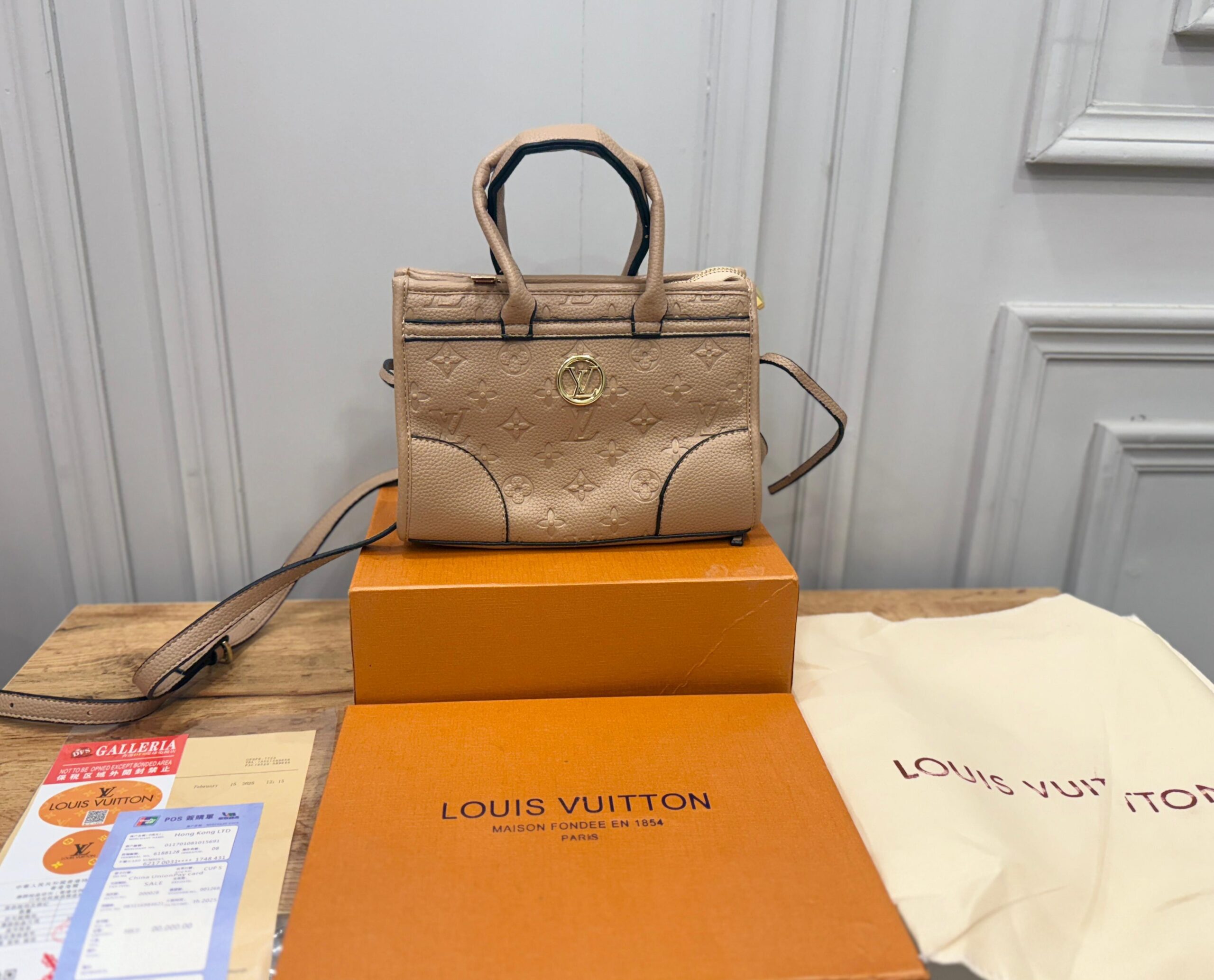 FIRST COPY LOUIS VUITTON MONOGRAM HANDBAG