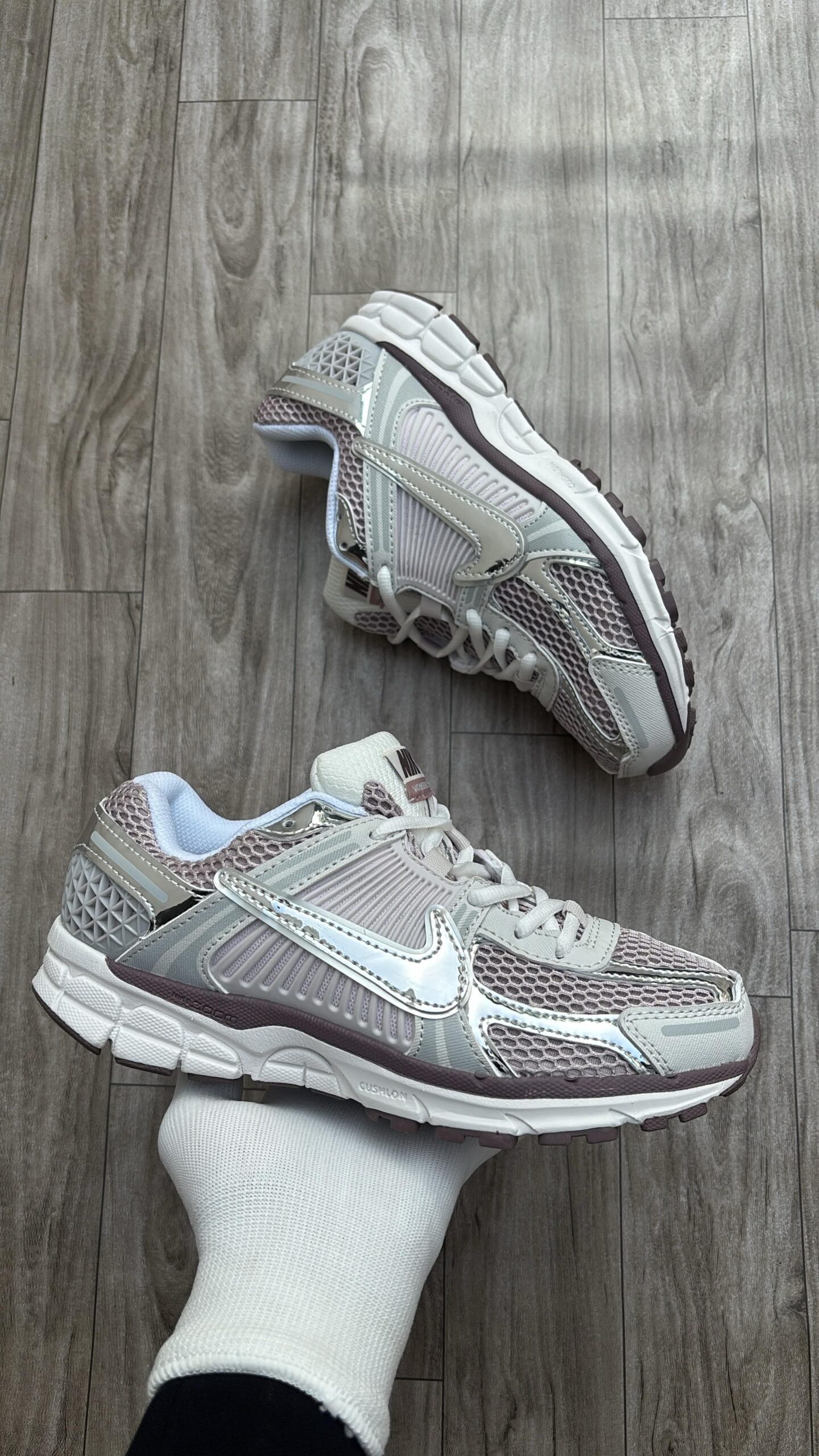 FIRST COPY Nike vomero 5 - Image 2