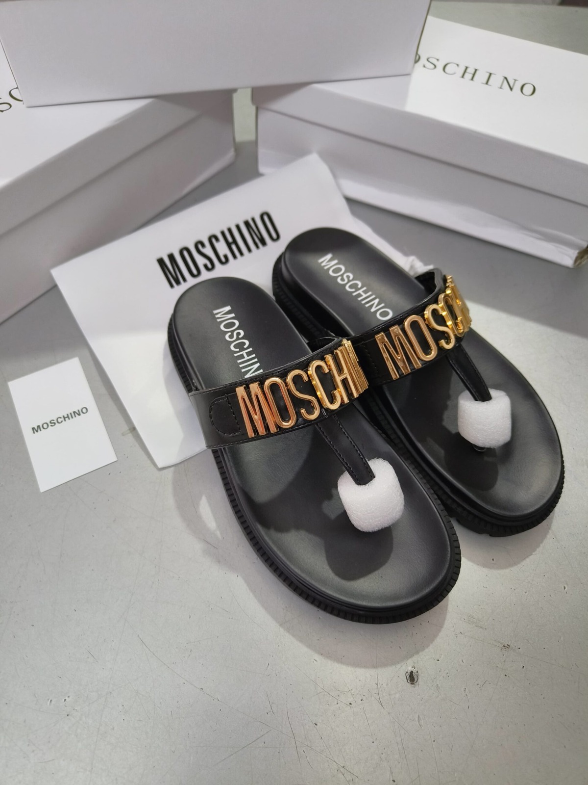 FIRST COPY Moschino Slides for her