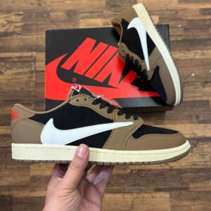 FIRST COPY NIKE TRAVIS SCOTT LOW SHOES NEW COLORS