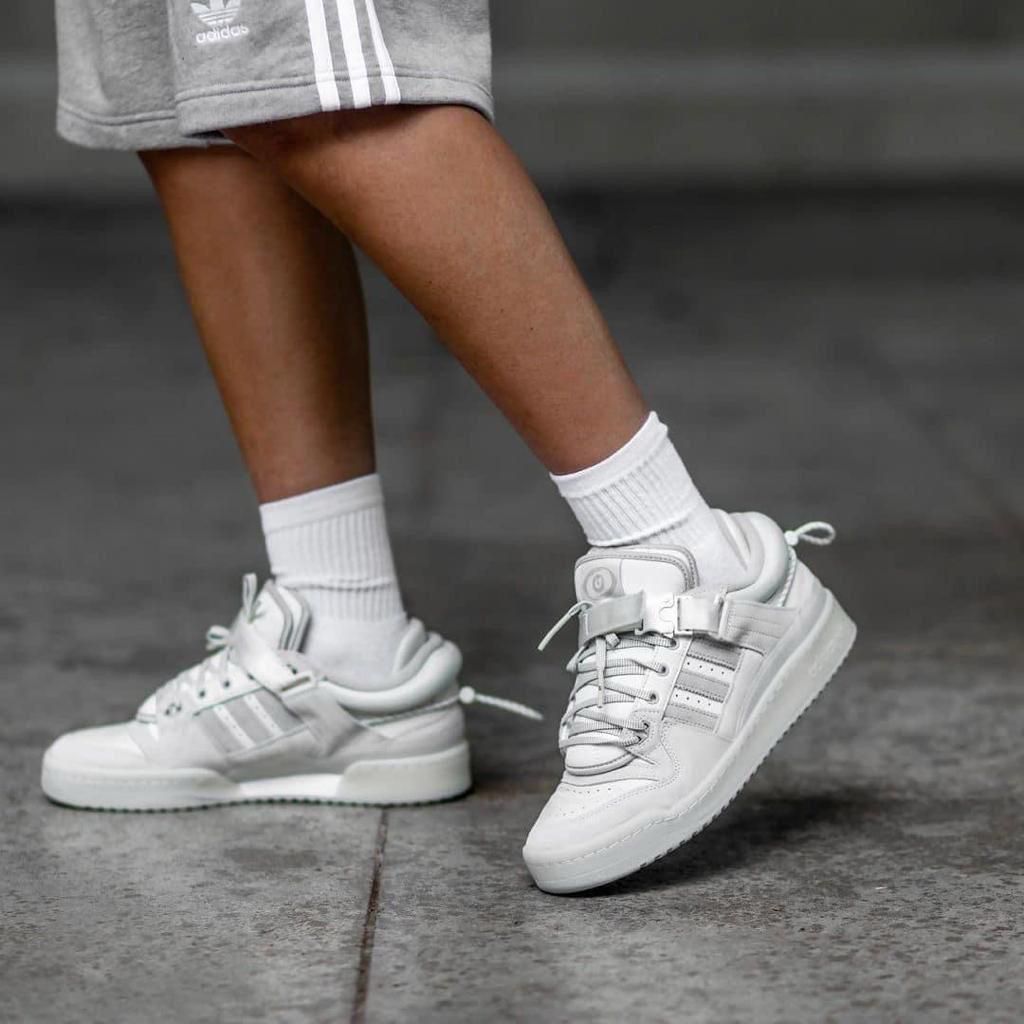 FIRST COPY Adidas bad bunny