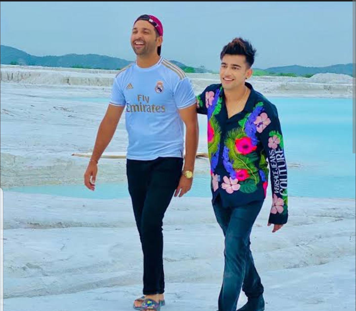 FIRST COPY VERSACE SERIES STORE ARTICLE SHIRTS - Image 2