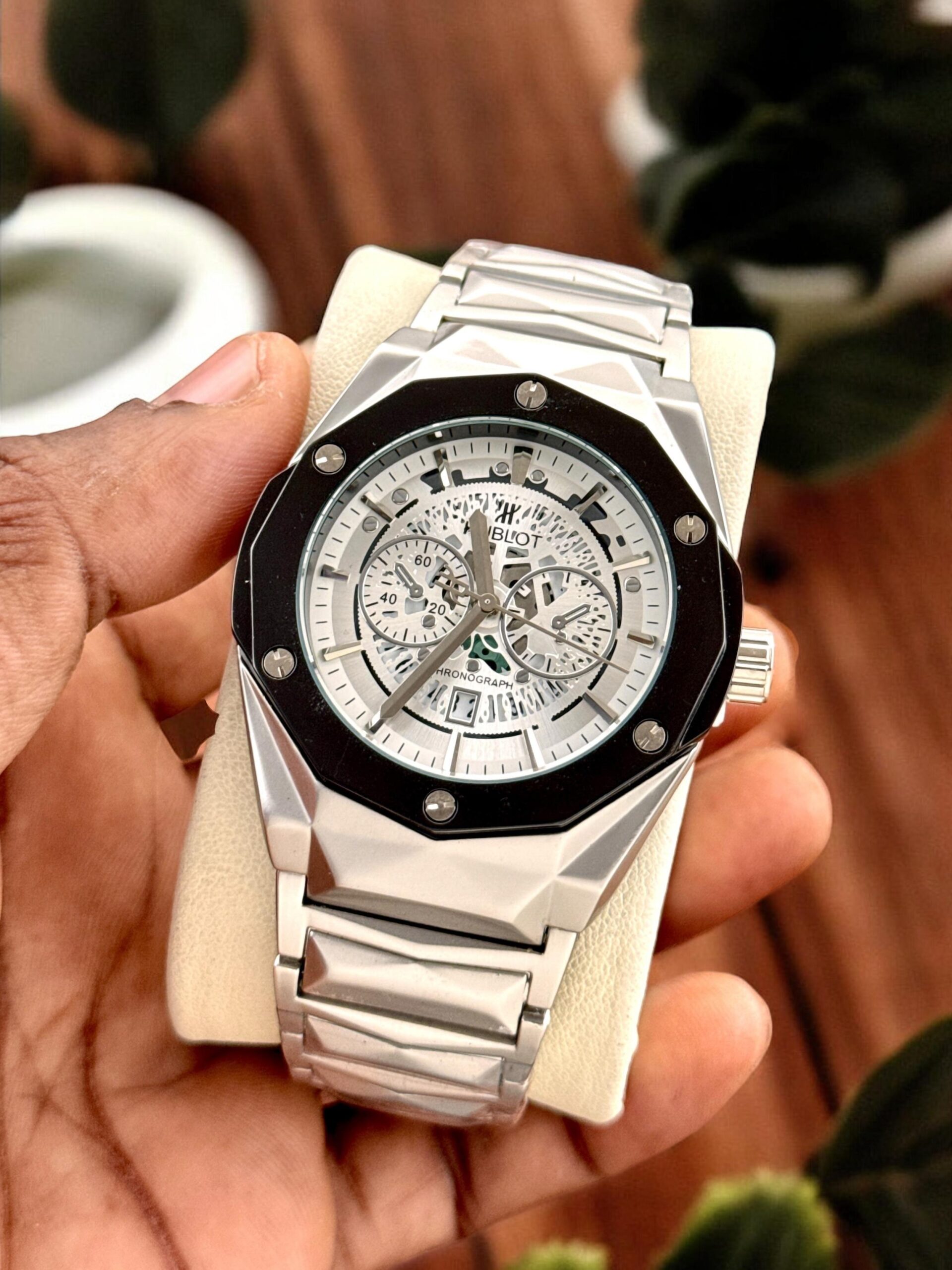 FIRST COPY Hublot mens branded watch - Image 2