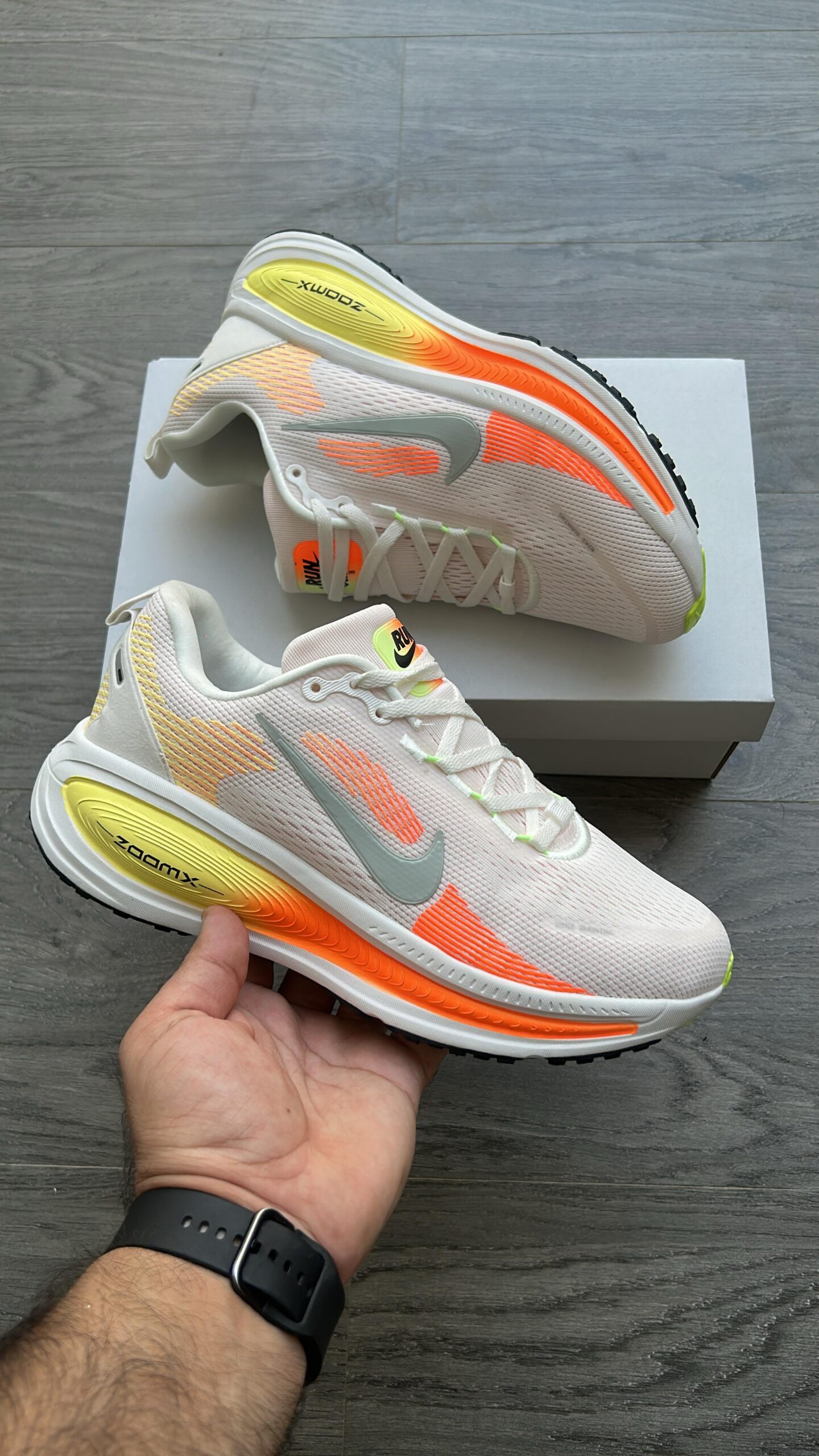 FIRST COPY Nike zoom vomero 18