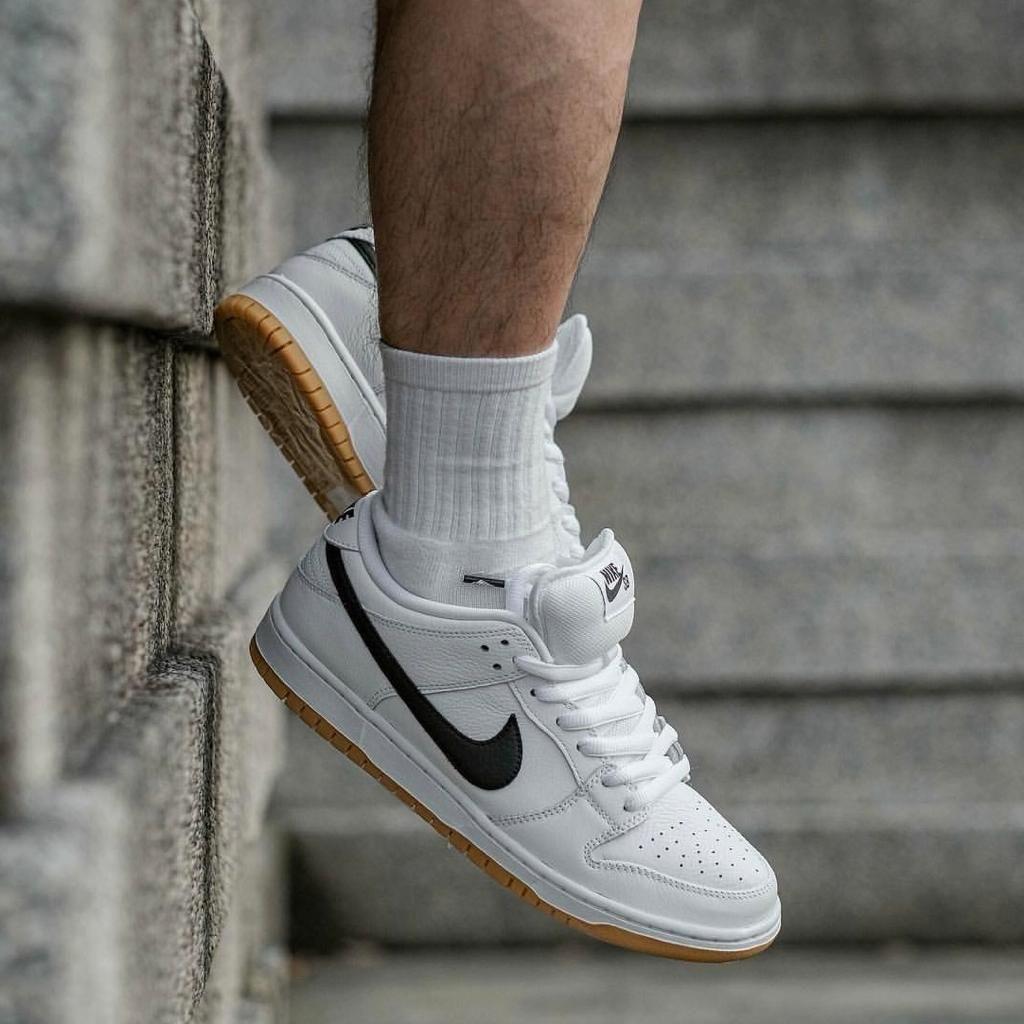 FIRST COPY NIKE SB DUNK LOW WHITE GUM - Image 4