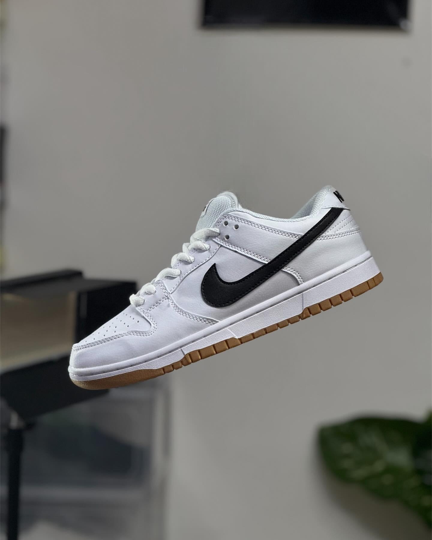 FIRST COPY NIKE SB DUNK LOW WHITE GUM - Image 5