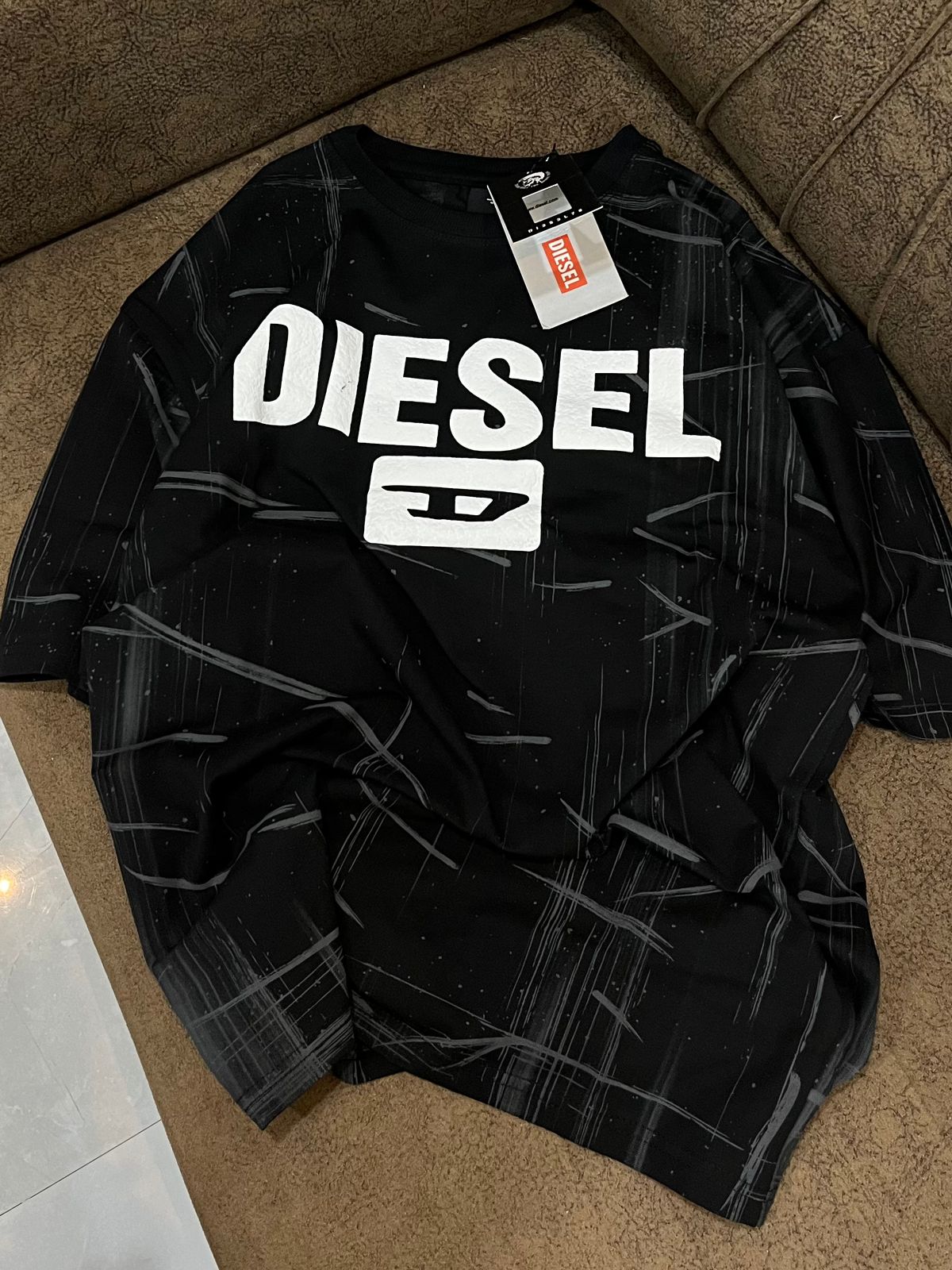 FIRST COPY DIESEL STORE ARTICLE Drop shoulder