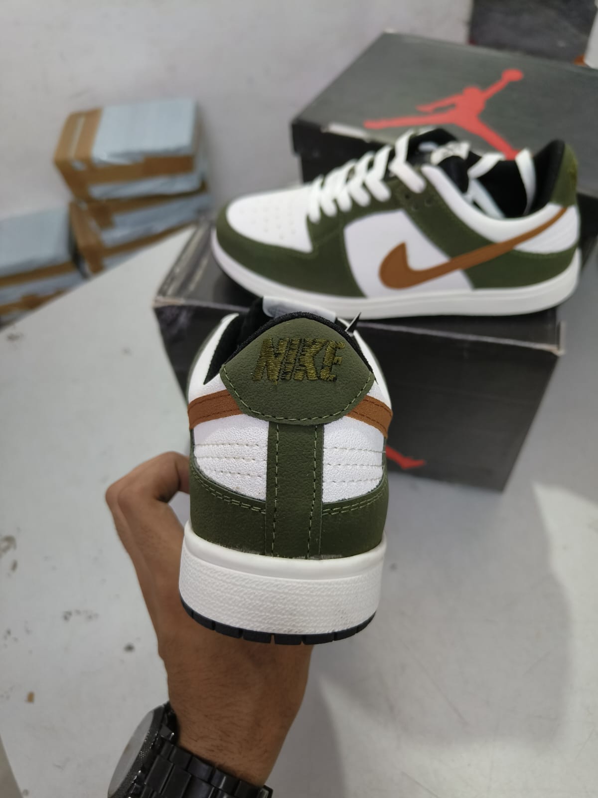 FIRST COPY Nike dunks BROWN GREEN - Image 2