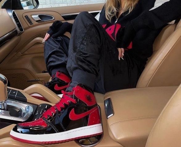 FIRST COPY AIR JORDANS RETRO 1 PATENT BRED FOR MEN - Image 6