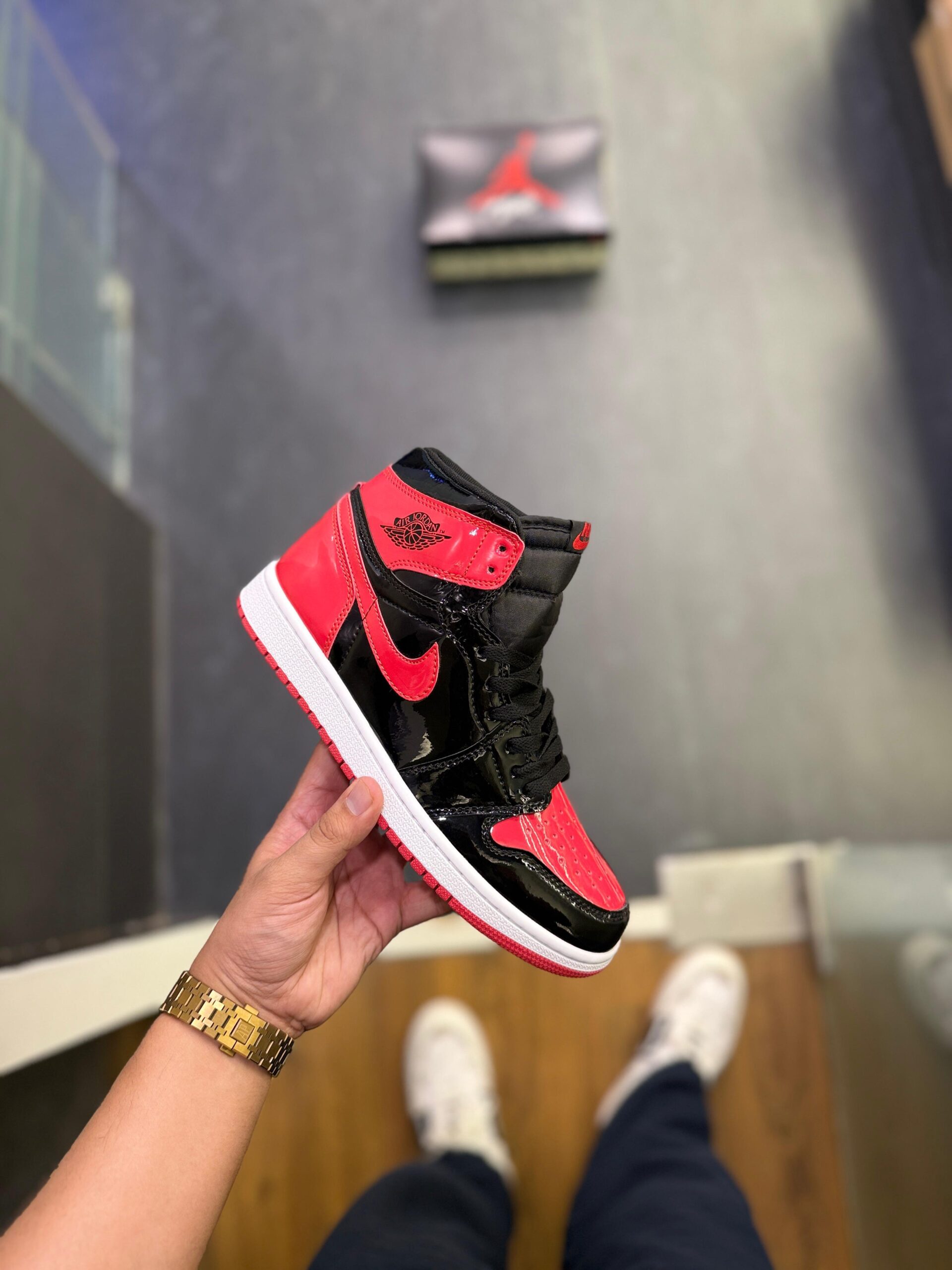 FIRST COPY AIR JORDANS RETRO 1 PATENT BRED FOR MEN