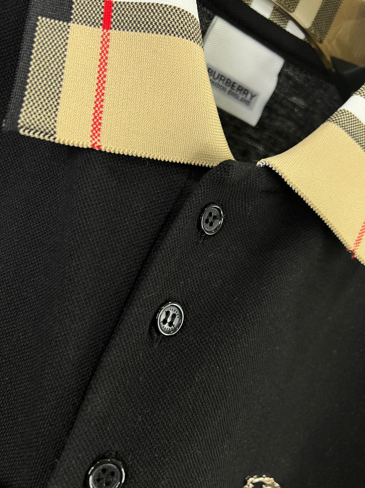 FIRST COPY BURBERRY COLLAR T-SHIRT - Image 2