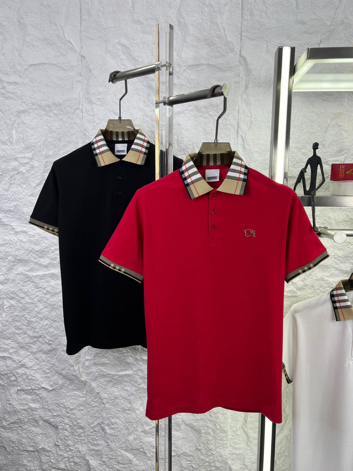 FIRST COPY BURBERRY COLLAR T-SHIRT - Image 5