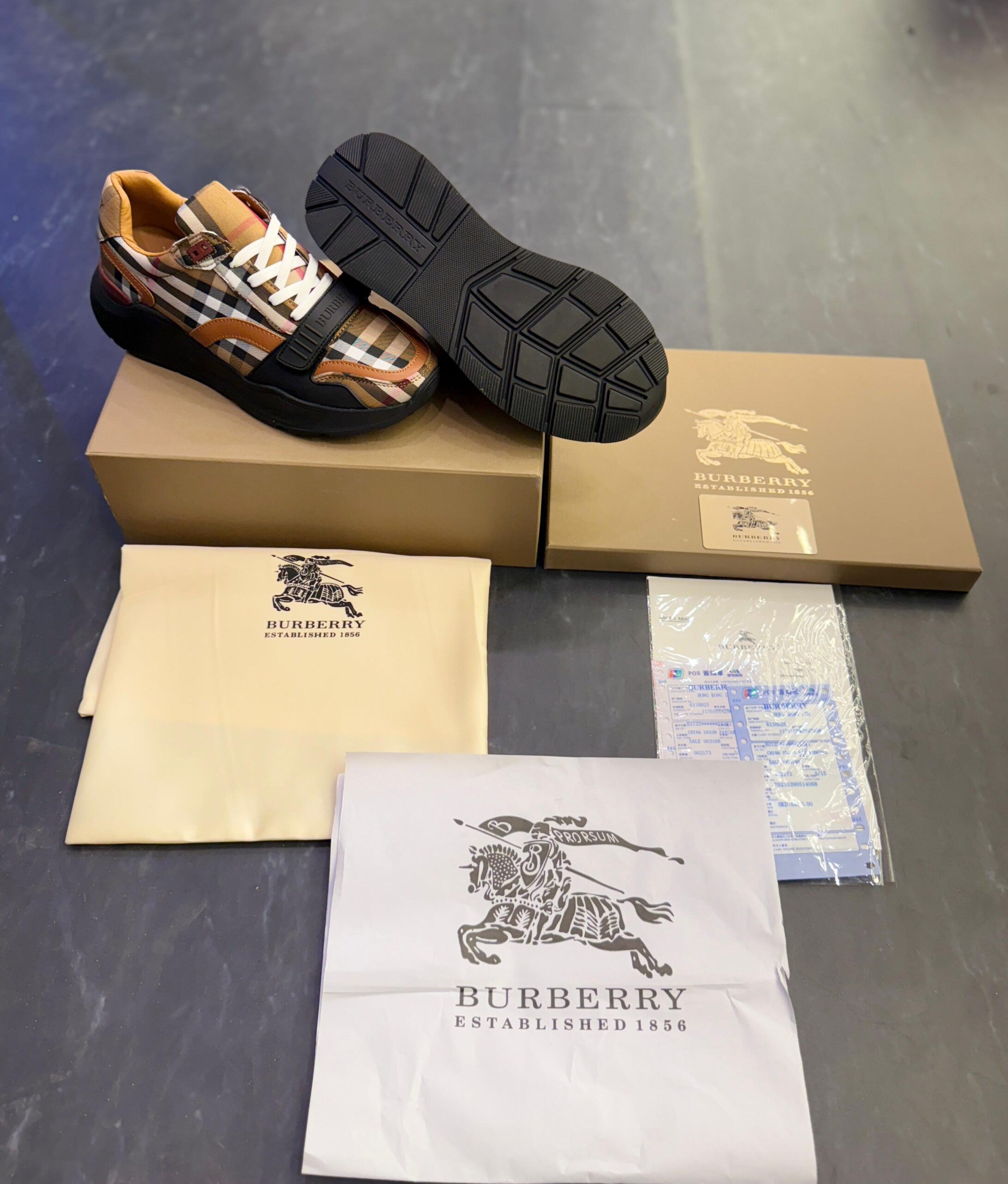 FIRST COPY BURBERRY LONDON SHOES FOR MEN - Image 4