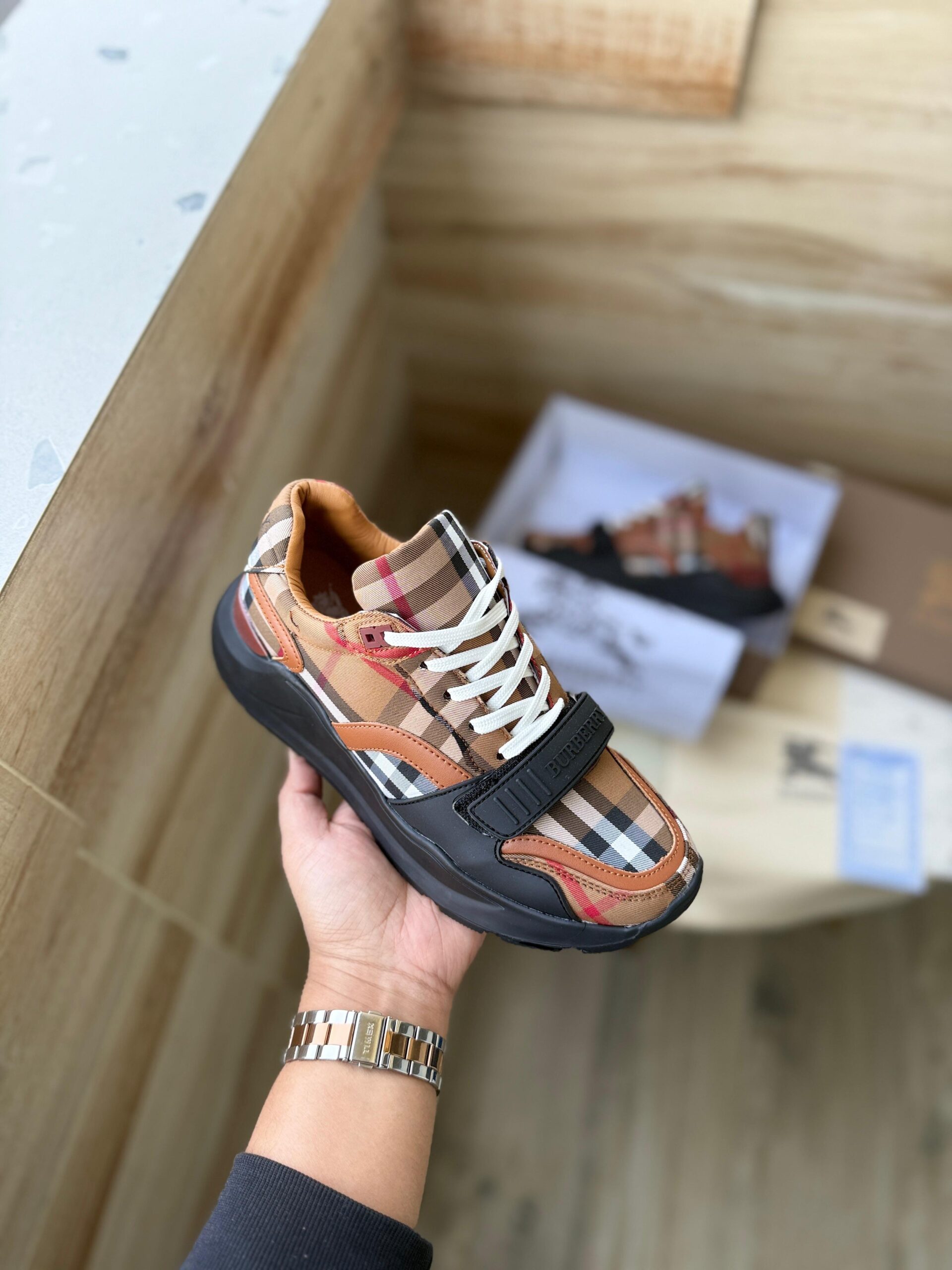 FIRST COPY BURBERRY LONDON SHOES FOR MEN - Image 7