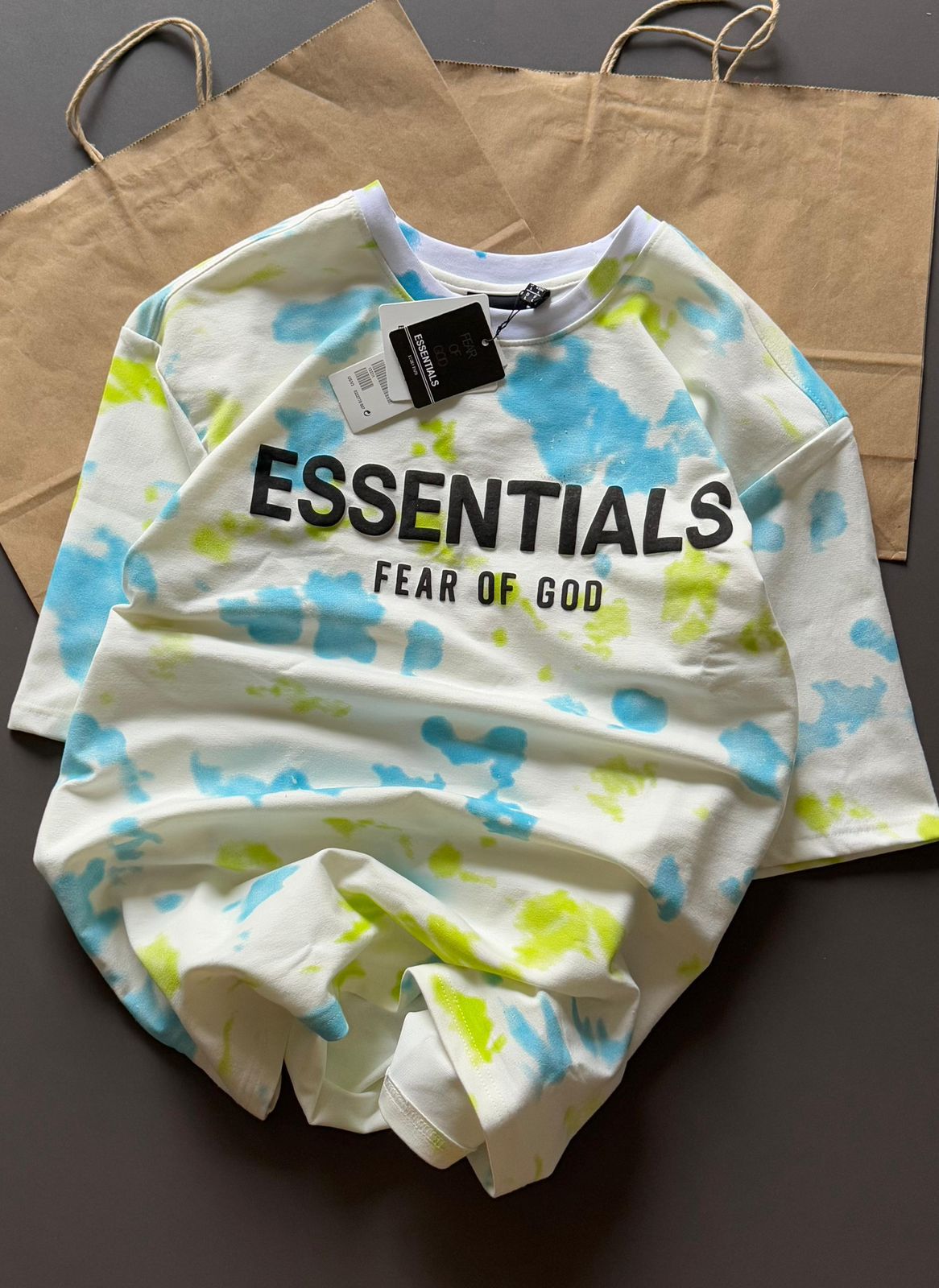 FIRST COPY ESSENTIAL FEAR OF GOD PREMIUM QUALITY TSHIRT