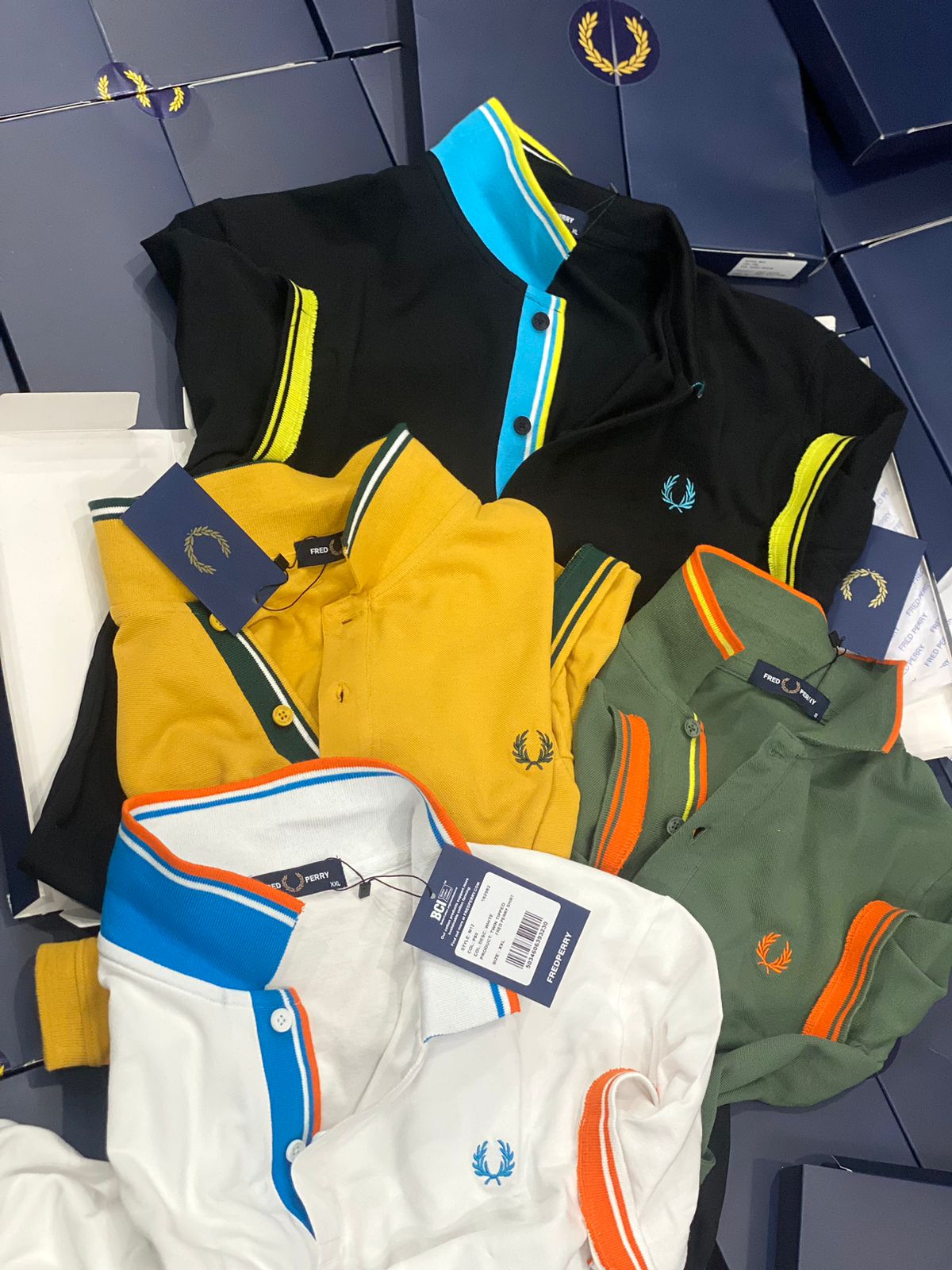 FIRST COPY FRED SHIPMENT JACQUARD TIPPED POLOS T-SHIRT - Image 16