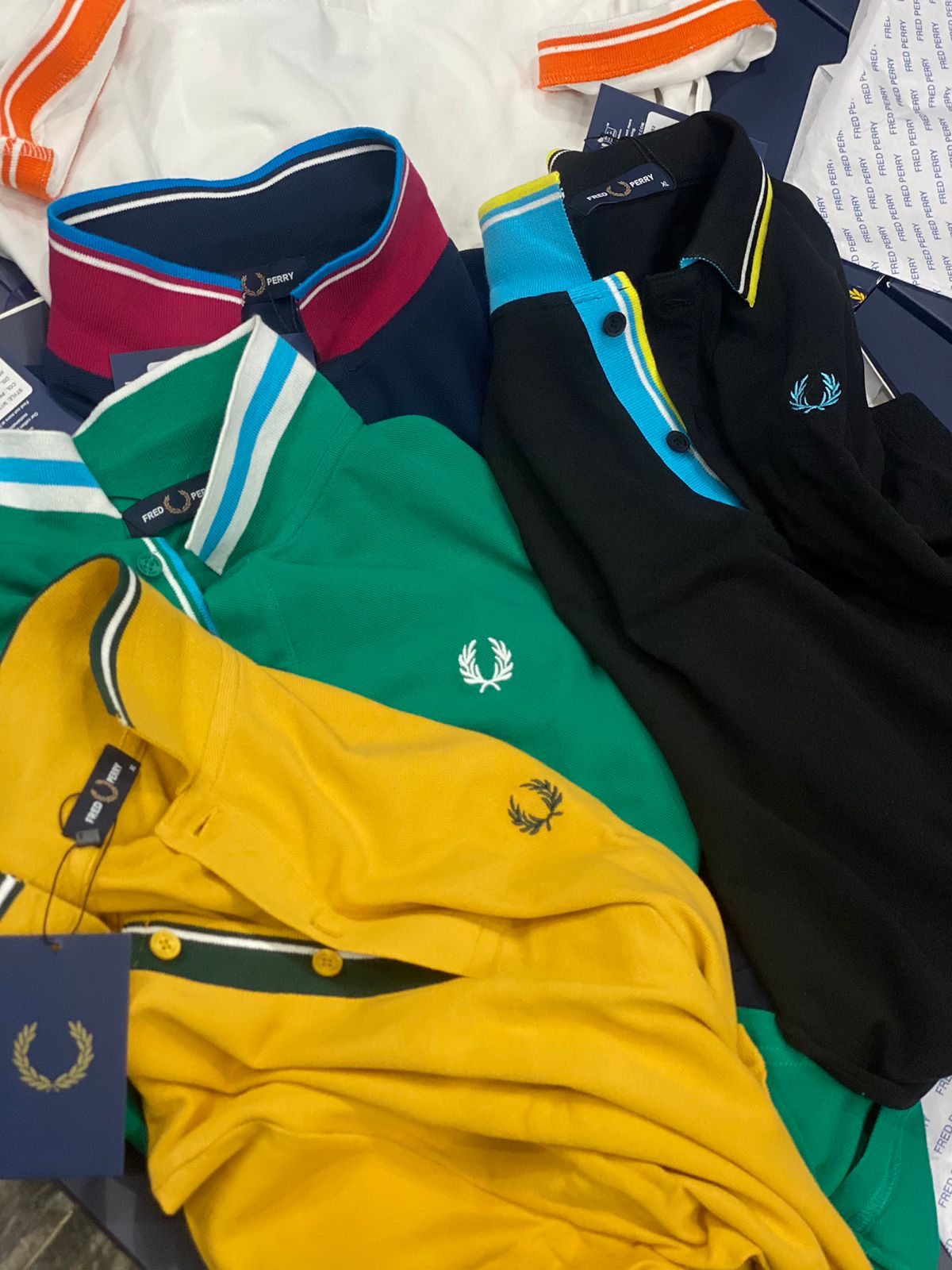 FIRST COPY FRED SHIPMENT JACQUARD TIPPED POLOS T-SHIRT - Image 17