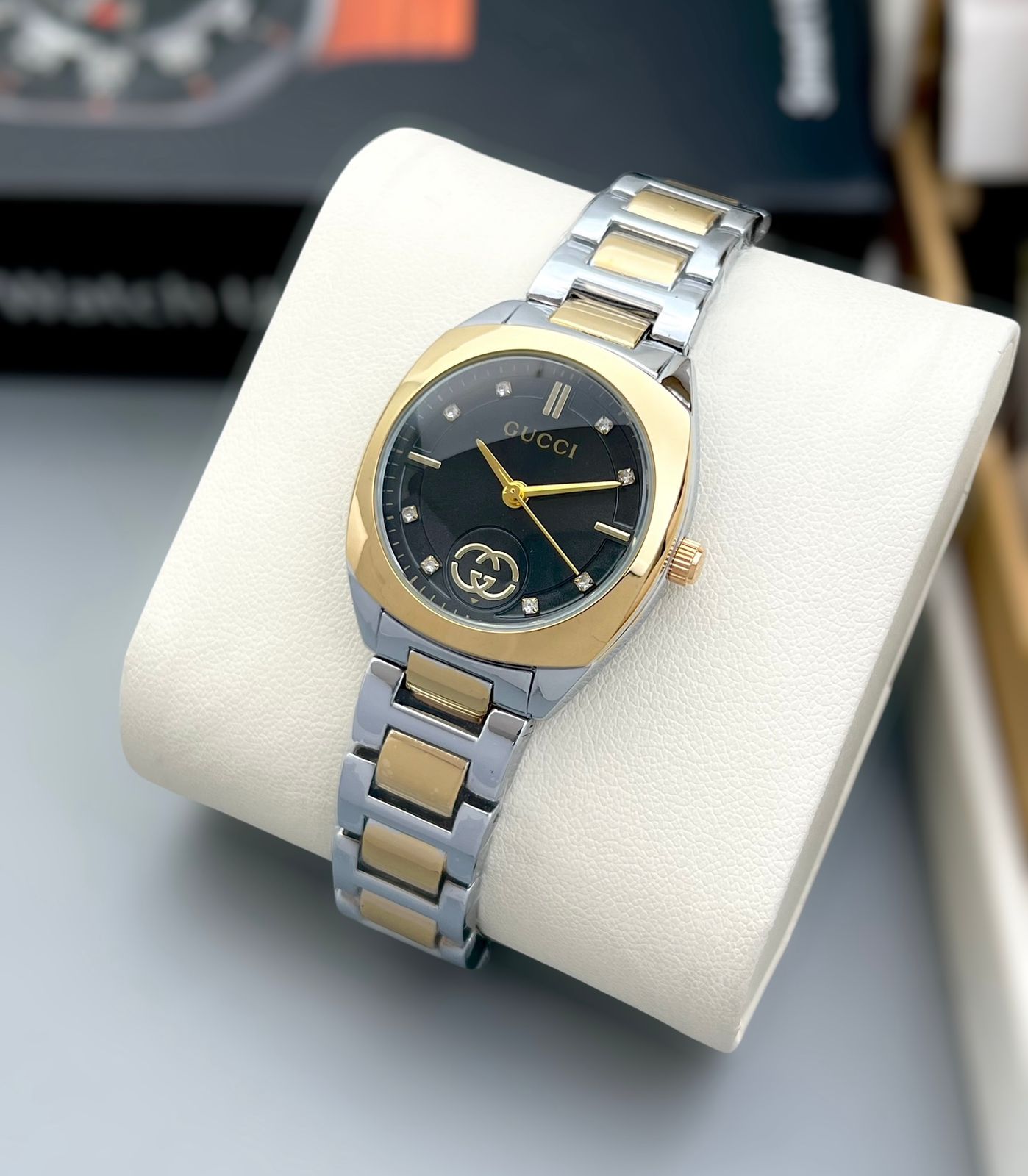 FIRST COPY Gucci Women’s Watch - Image 7