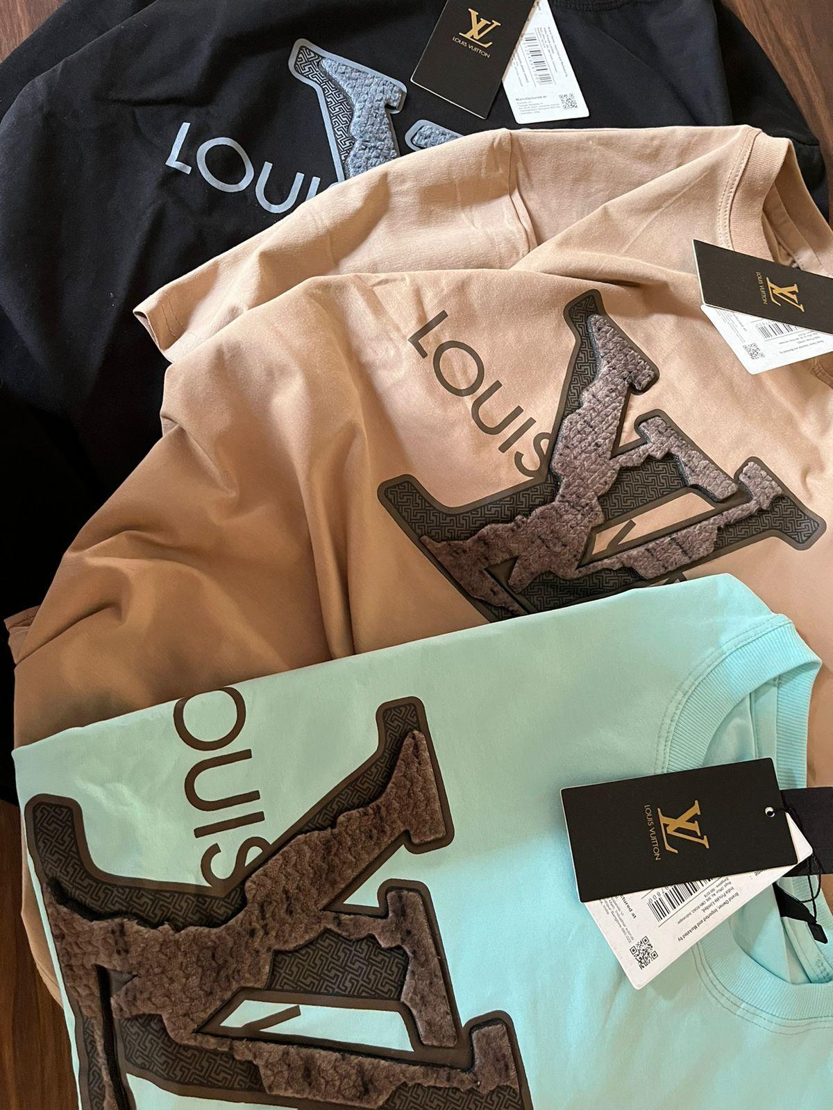 FIRST COPY Louis Vuitton Drop shoulder Premium patch work on front t-shirt - Image 4