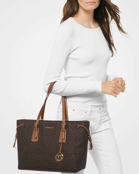 FIRST COPY MICHEAL KORS MK VOYAGER TOTE BAG (134) - Image 4