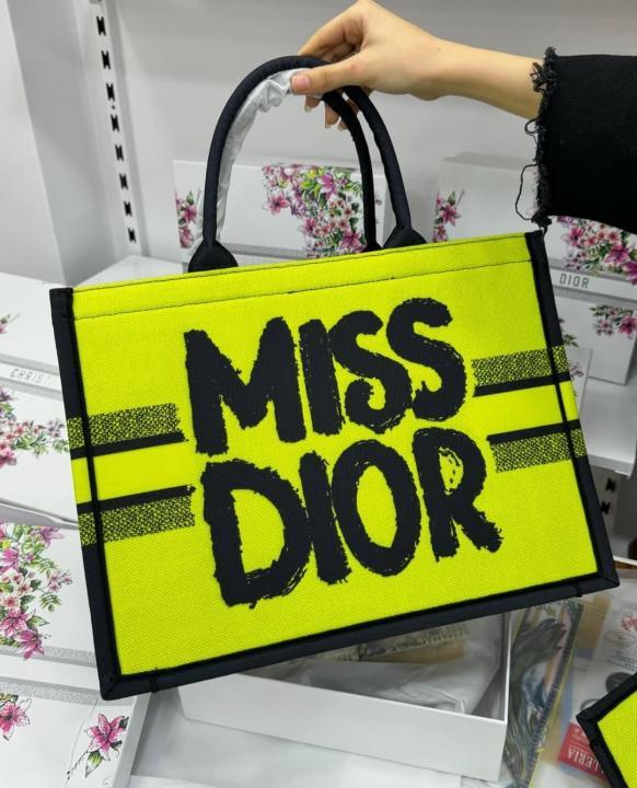 FIRST COPY Miss Dior By Christian Dior Graffiti Book Large Tote Bag - Image 8