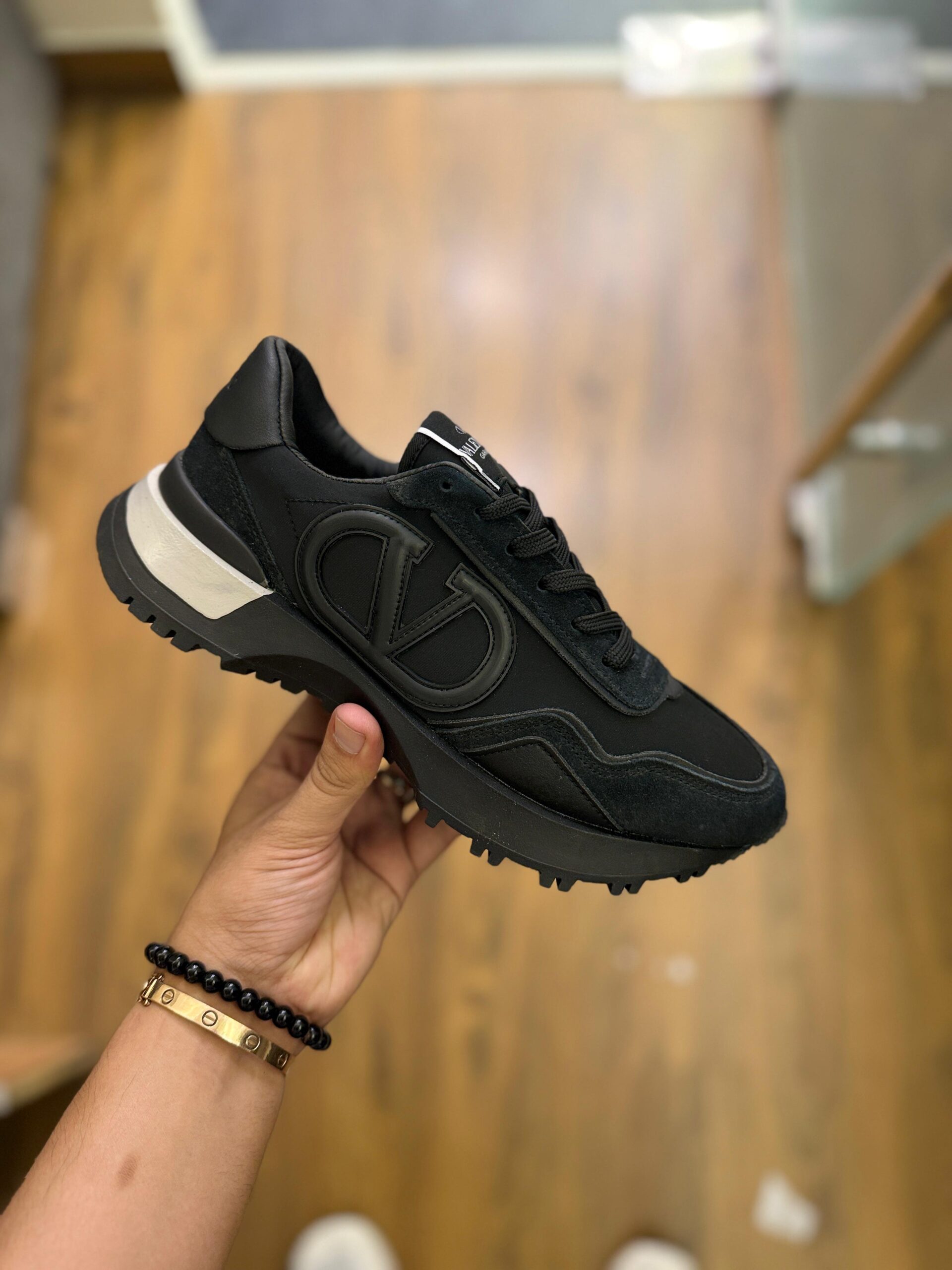 FIRST COPY NEW SEMI U/A SNEAKER VALENTINO GENEVA-SWISS - Image 4