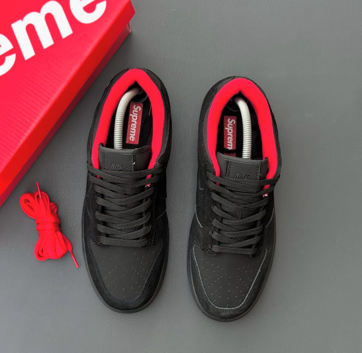 FIRST COPY NIKE SB DUNK SUPREME BRED BLACK RED 2025