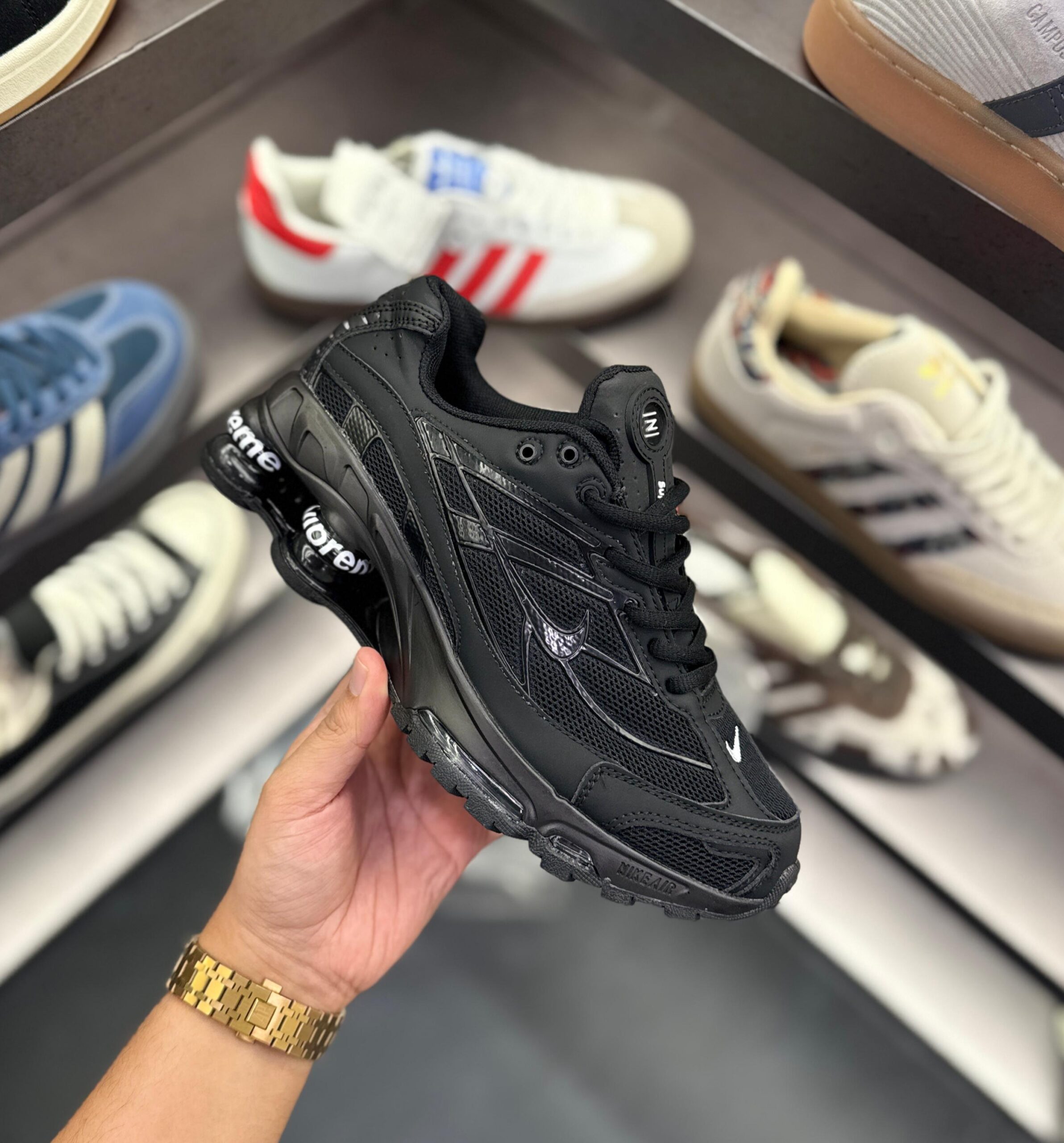 FIRST COPY NIKE SHOX 2025 BLACK WHITE SUPREME - Image 8