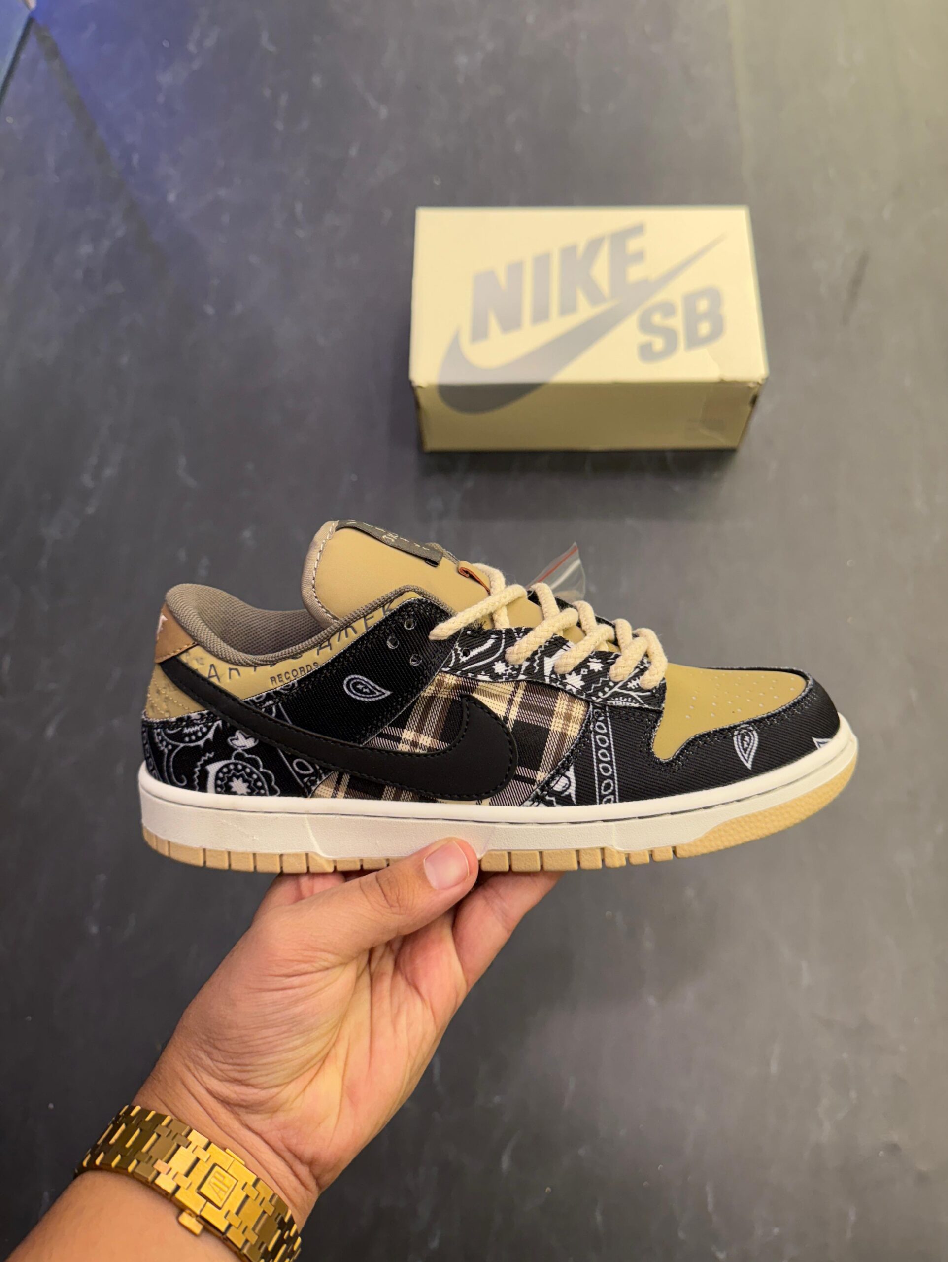 FIRST COPY Nike Jordan SB Dunk X Travis Scott Cactus Jack