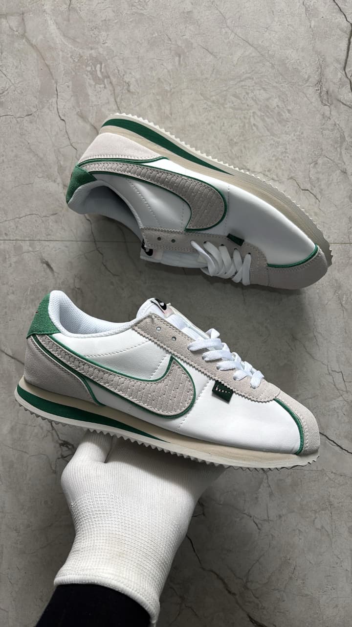 FIRST COPY Nike cortez petals shoes for girls - Image 2