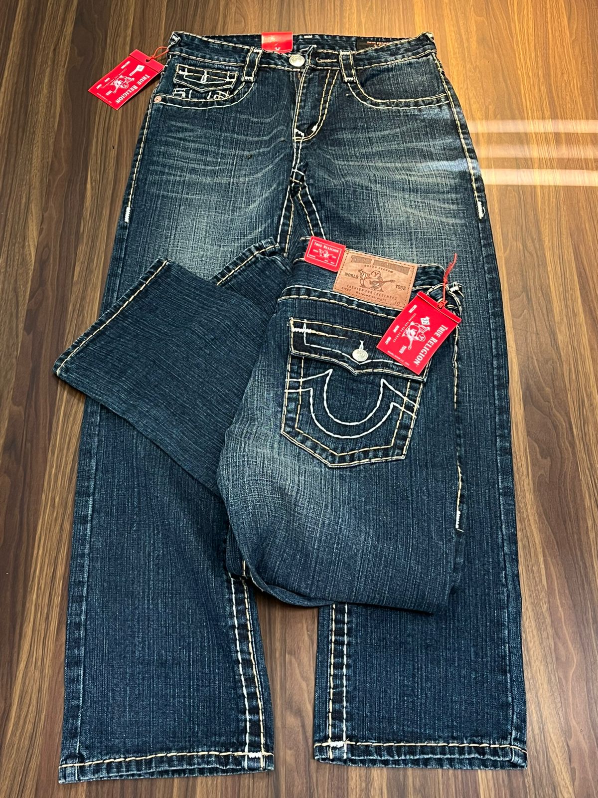 FIRST COPY True religion Store article Straight fitt Jeans For Men - Image 2