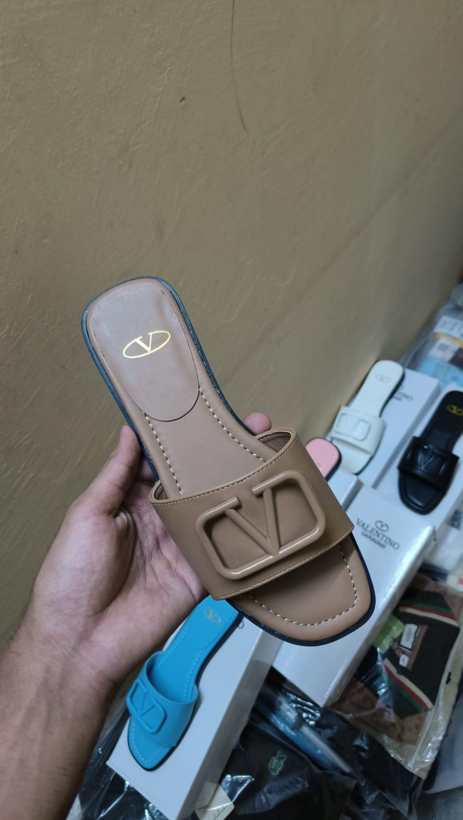FIRST COPY Valentino Slides For Women