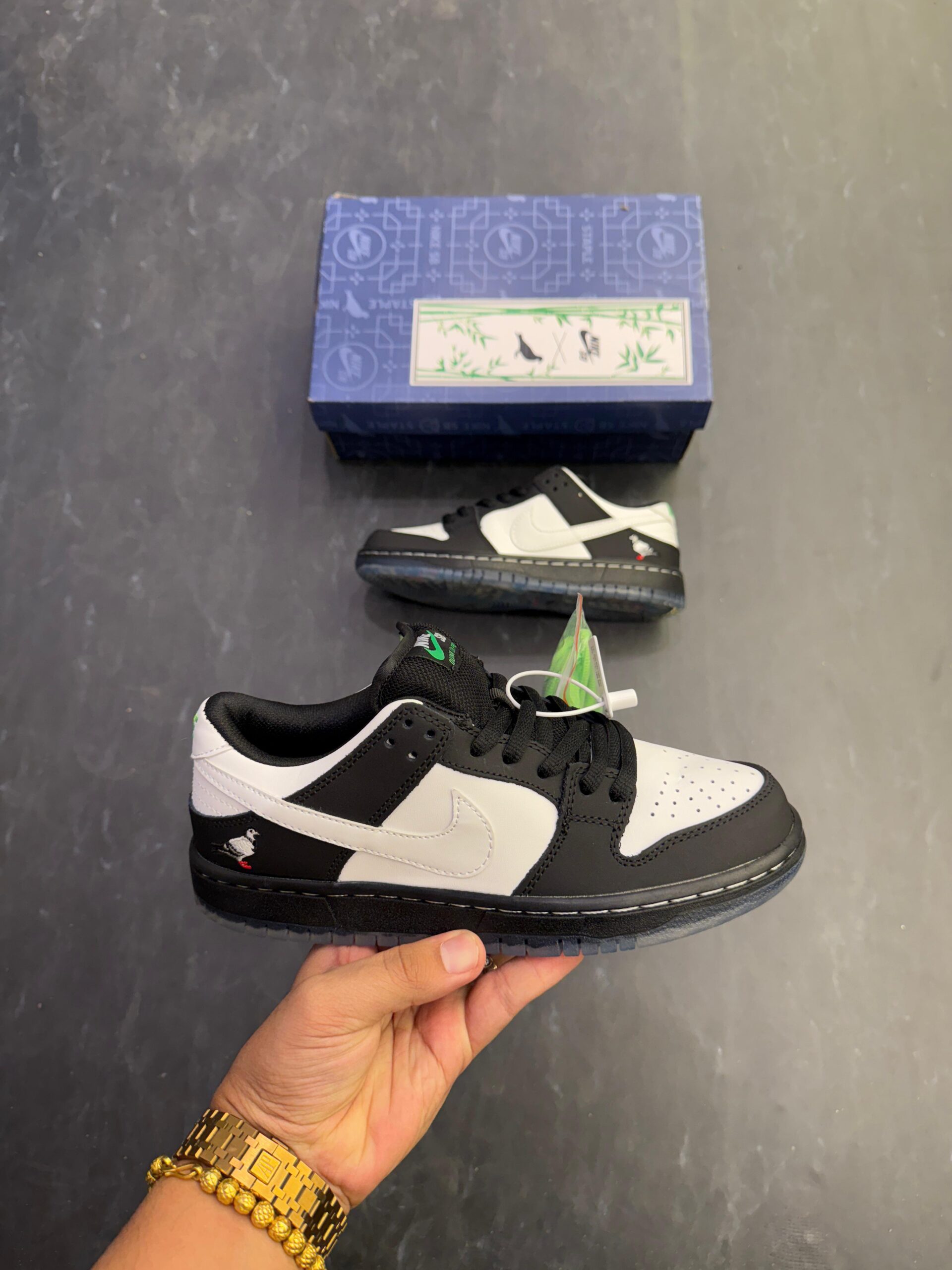FIRST COPY NIKE SB DUNK NYC PIGEON 3 PANDA - Image 7