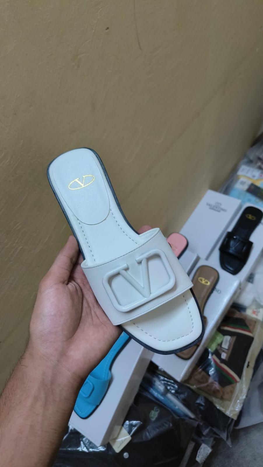 FIRST COPY Valentino Slides For Women