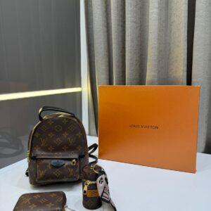 FIRST COPY LOUIS VUITTON BROWN PREMIUM GIFT SET BAGPACK