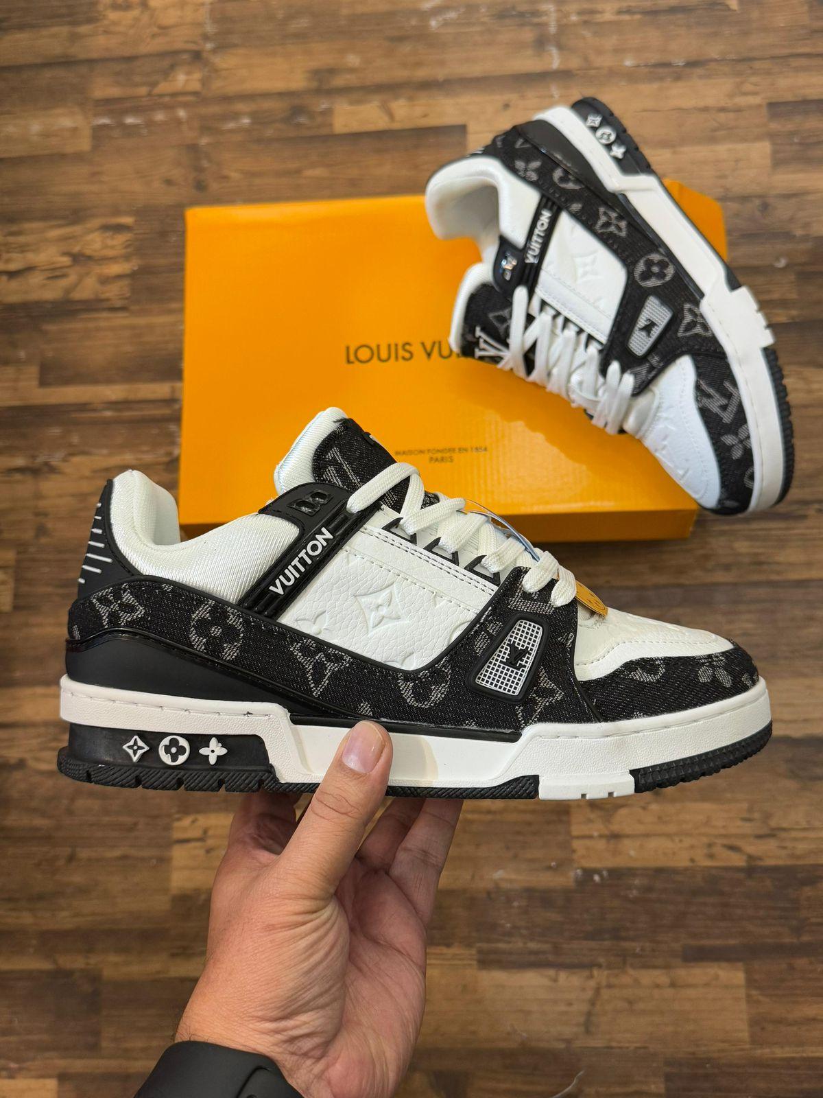 FIRST COPY Louis Vuitton Trainer Sneakers For Men