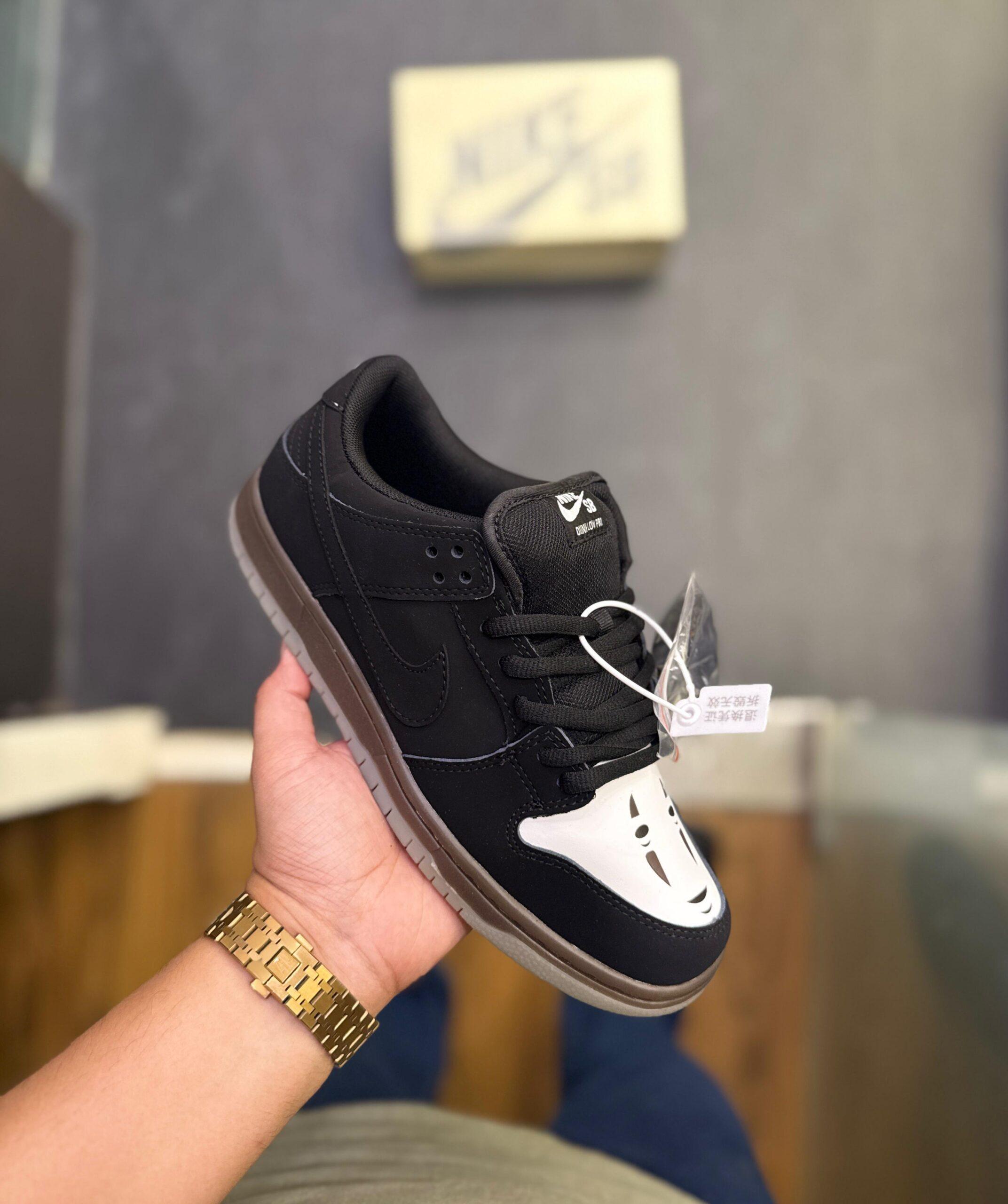 FIRST COPY NIKE SB DUNK LOW NO FACE FOR MEN - Image 3