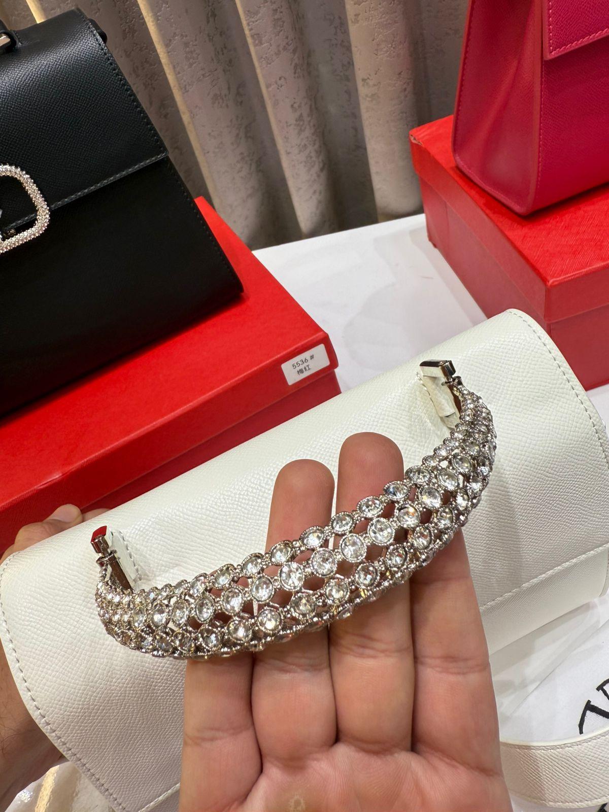 FIRST COPY VALENTINO STONE GARAVANI LOGO TOP HANDLE BAG - Image 6