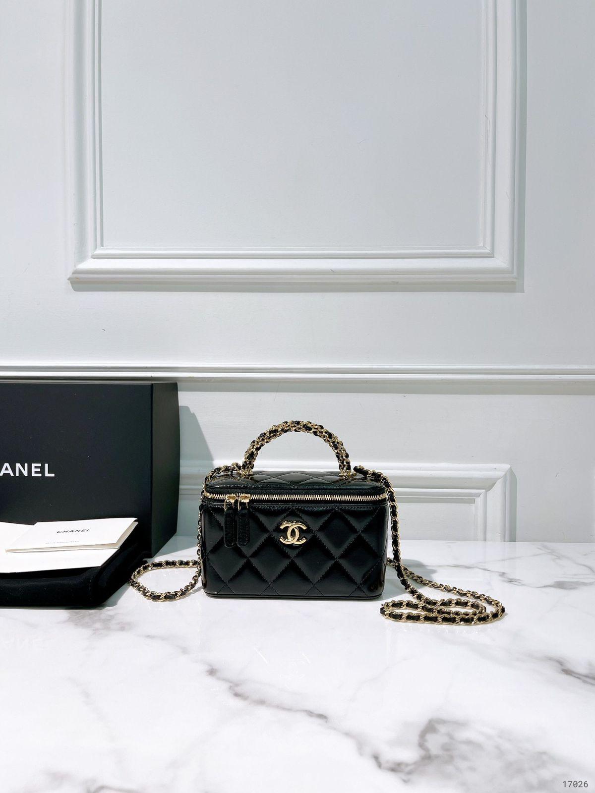 FIRST COPY CHANEL 24B VANITY CASE BAG - Image 4
