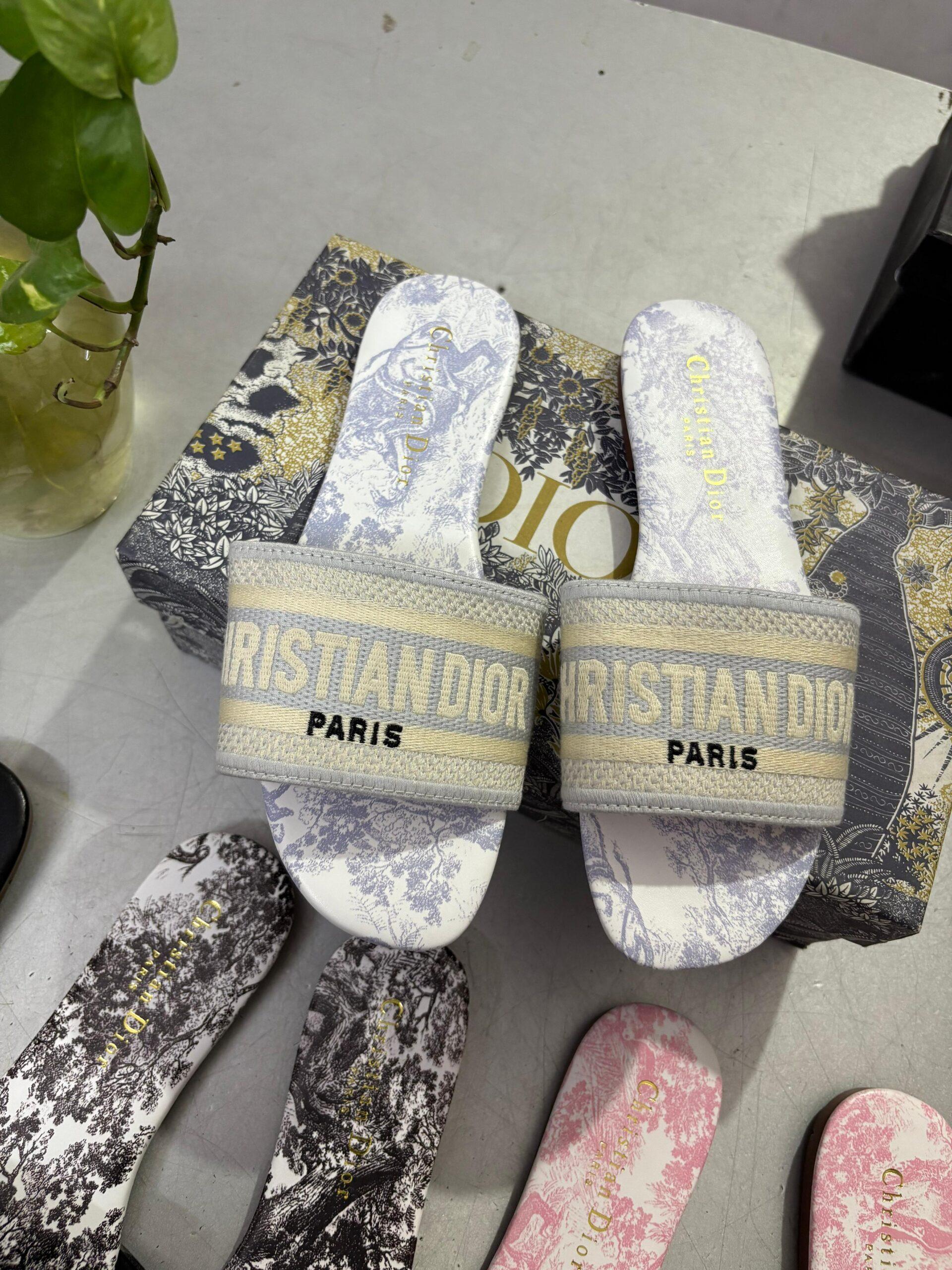 FIRST COPY CHRISTIAN DIOR DWAY FLATS - Image 11