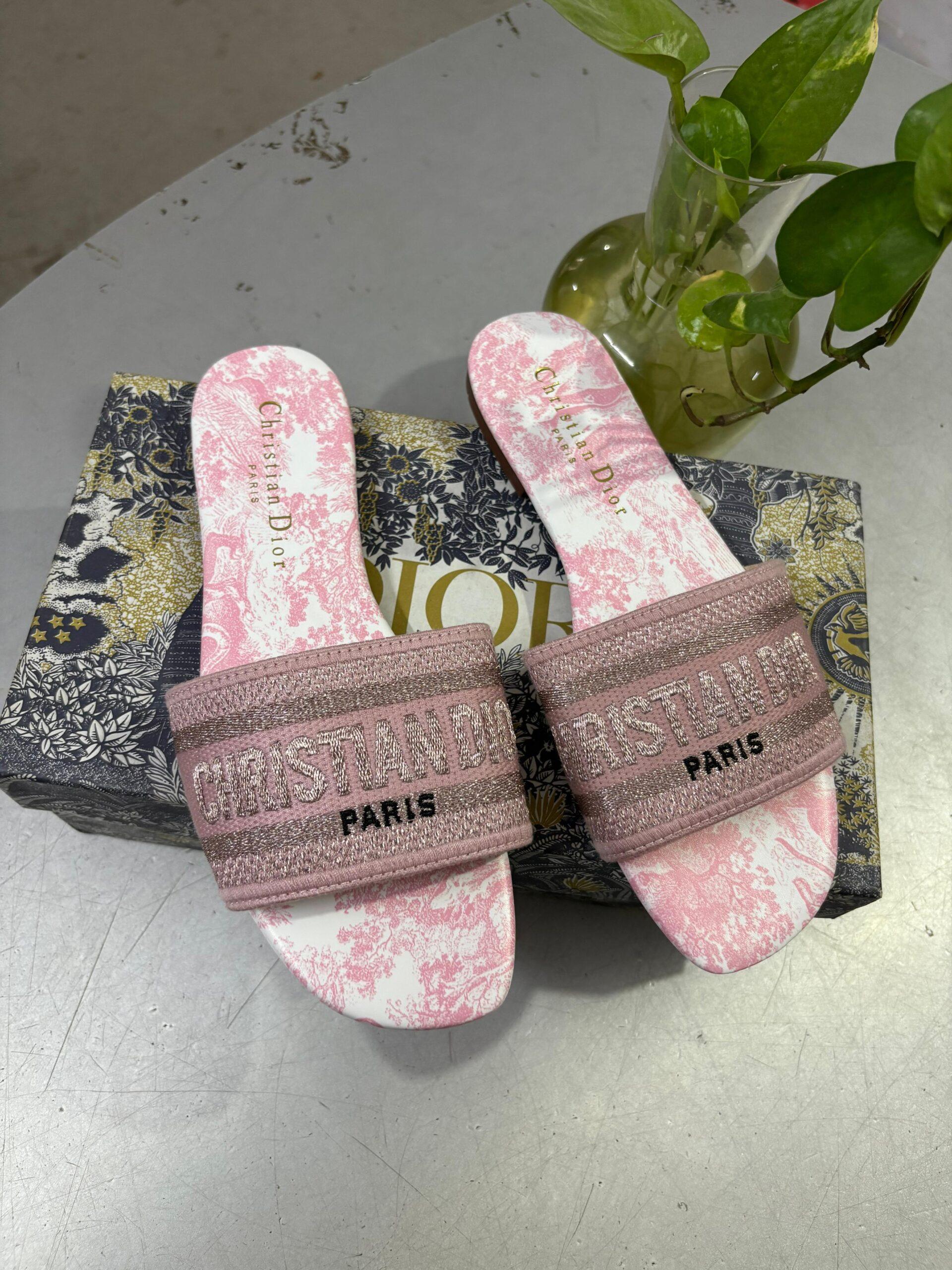 FIRST COPY CHRISTIAN DIOR DWAY FLATS - Image 21