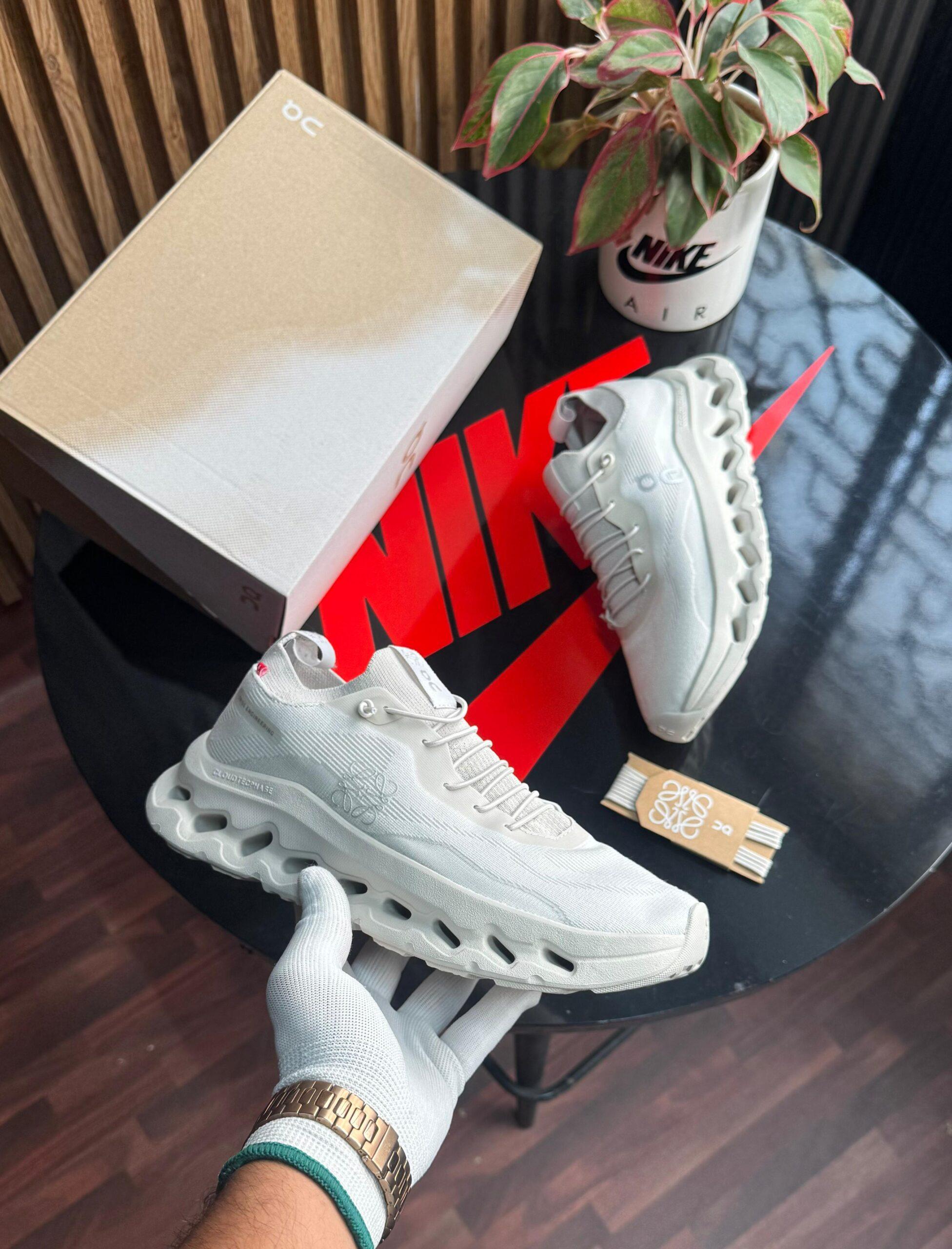 FIRST COPY ON RUNNING X LOEWE CLOUDTILT FOR MEN