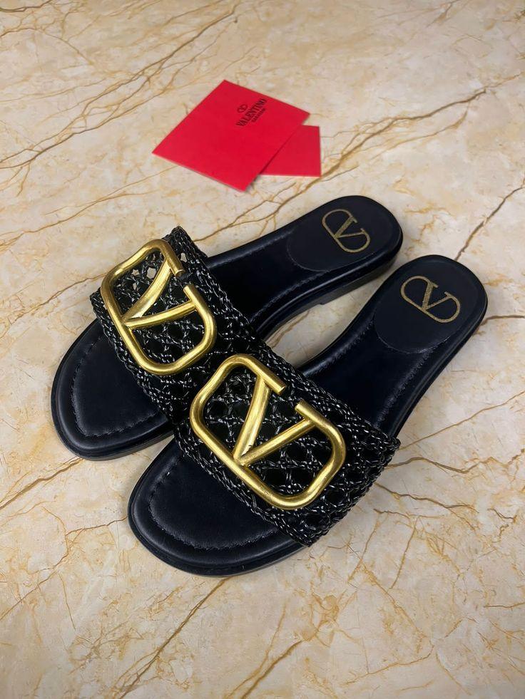 FIRST COPY VALENTINO SANDAL FOR WOMAN