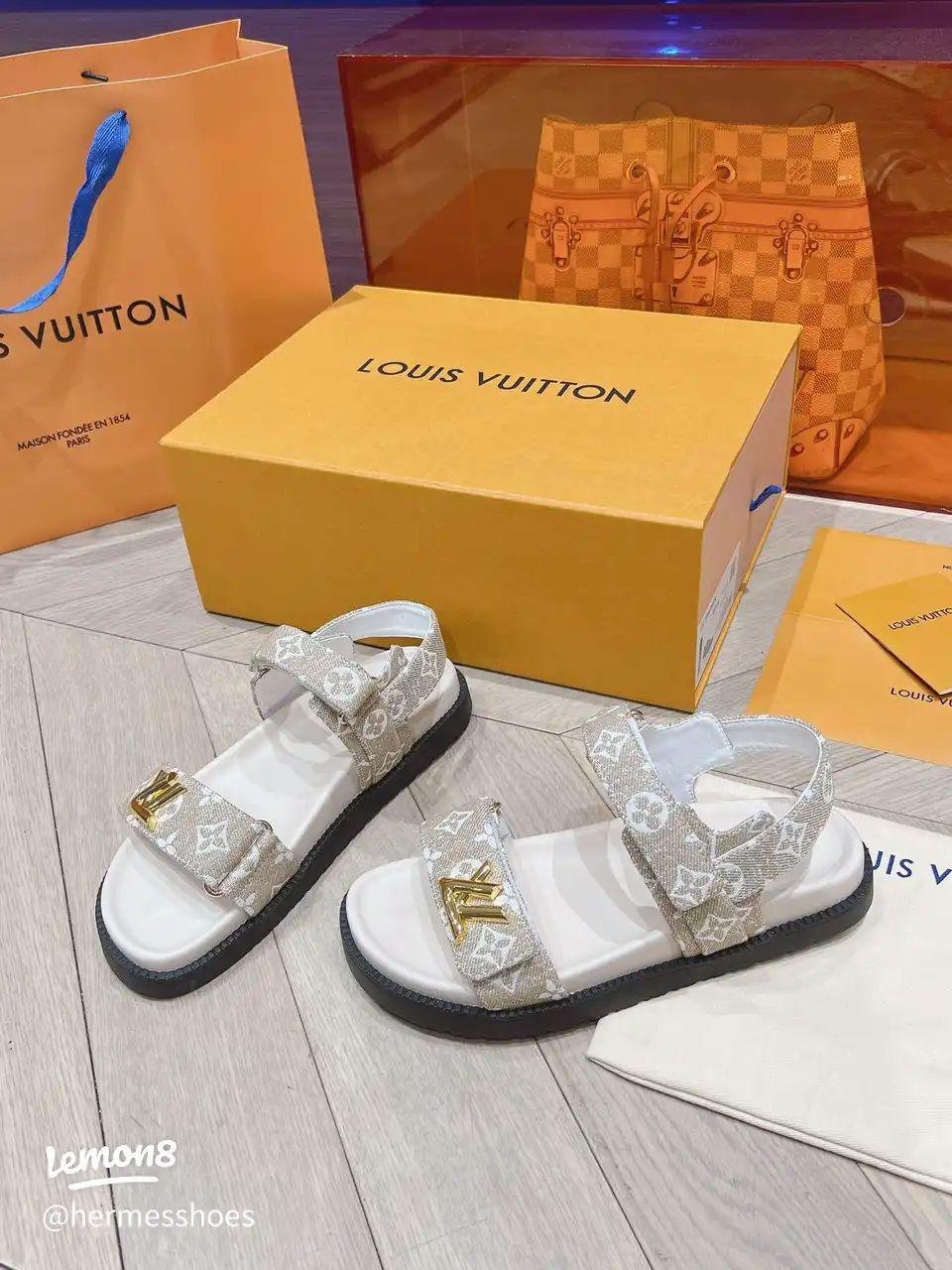 FIRST COPY Louis Vuitton Sandals For Woman - Image 3